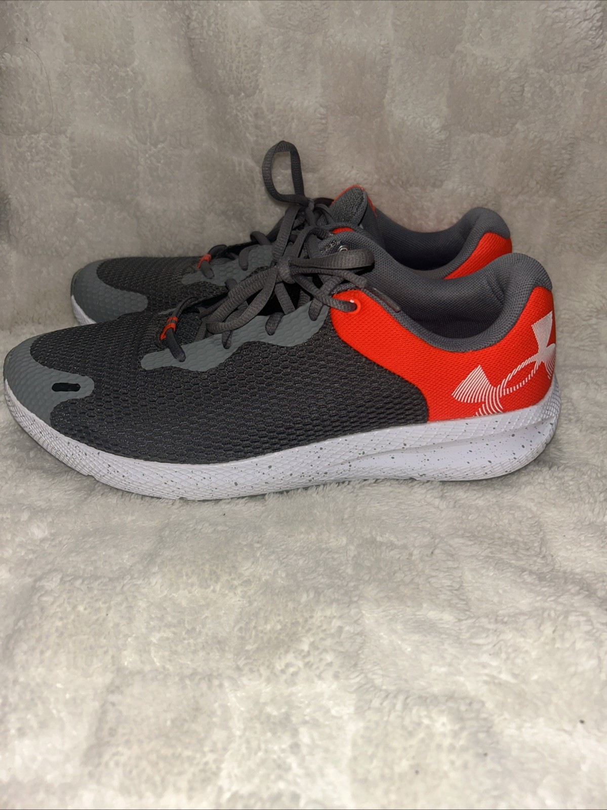 Charged Pursuit Deluxe Under Armour Men’s Shoes size 9.5