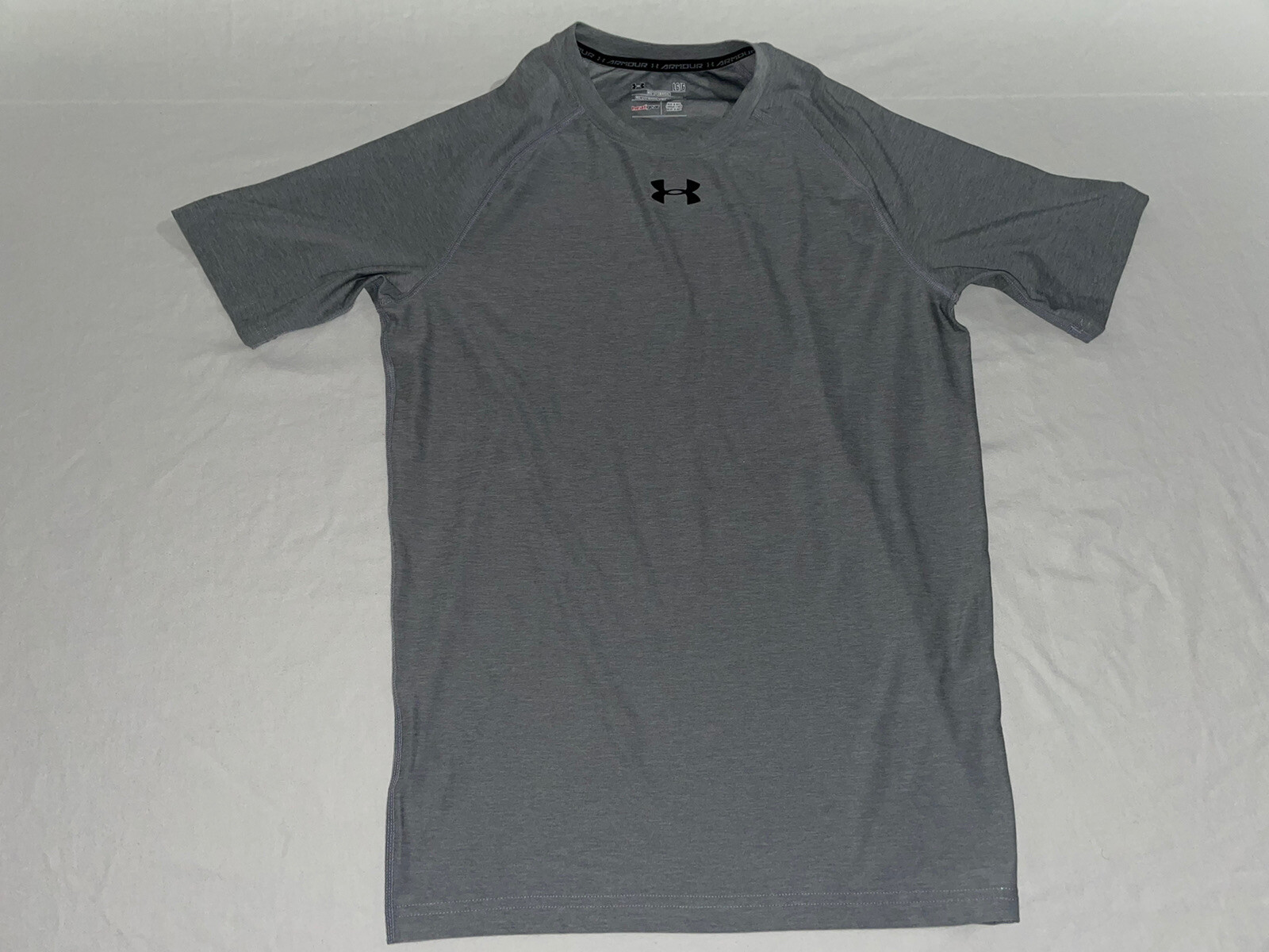 Under Armour HeatGear Mens Large Short Sleeve compression Shirt – Gray NWOT!