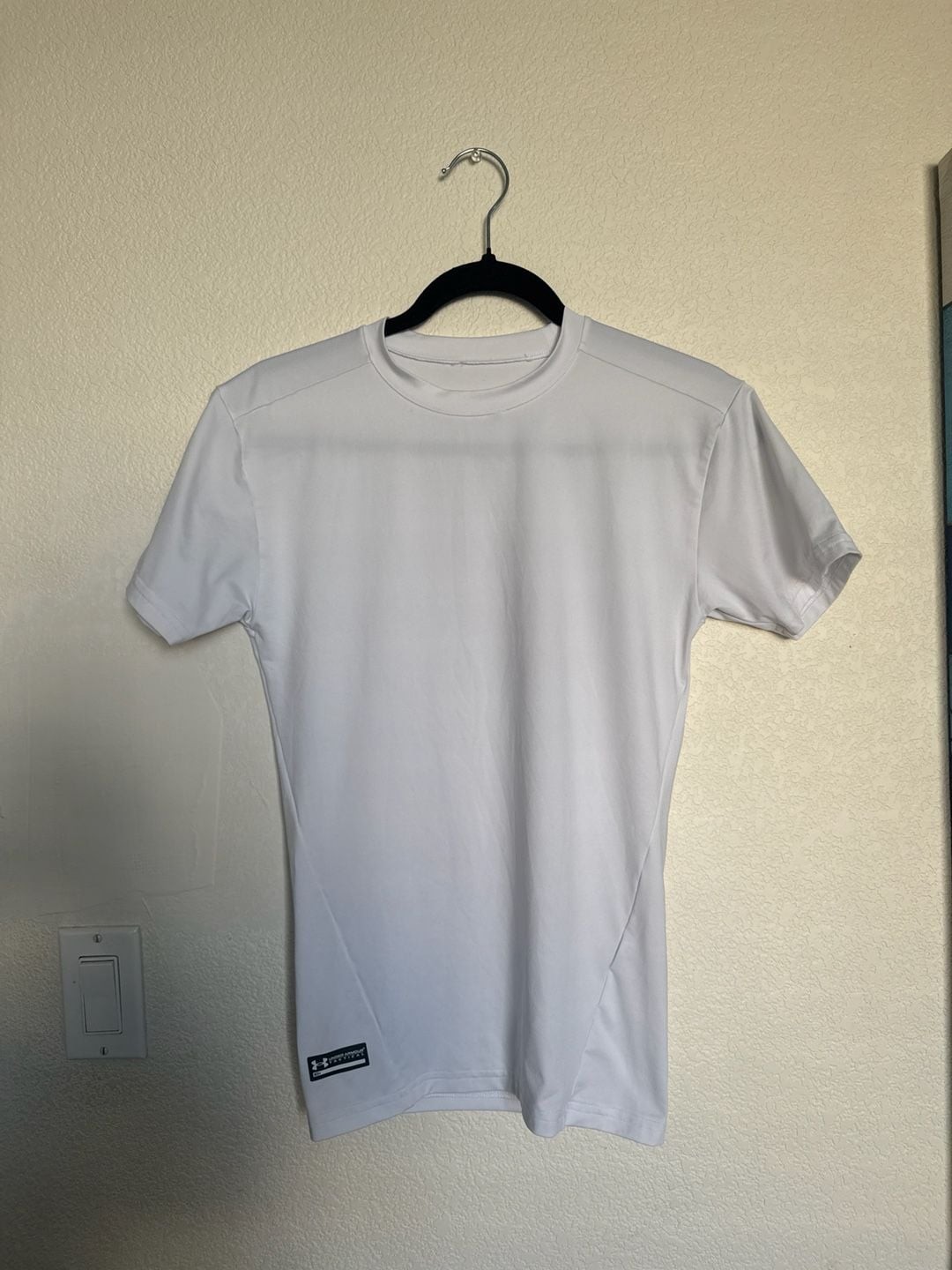 Under Armour Men’s Tactical HeatGear Compression Short Sleeve T-Shirt White Size