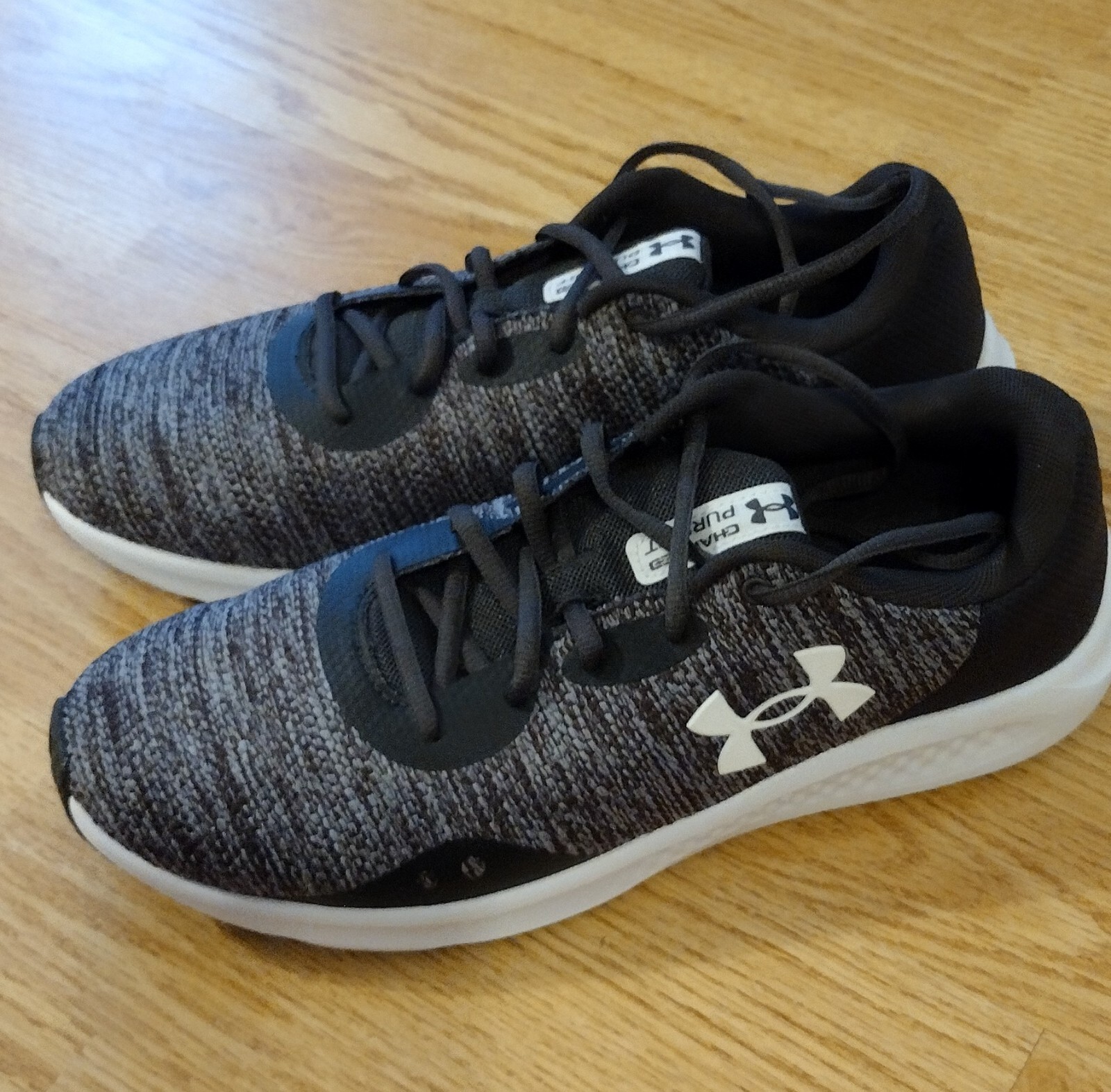 Under Armour Charged Pursuit 3 Running Shoes size 10 Men’s Gray