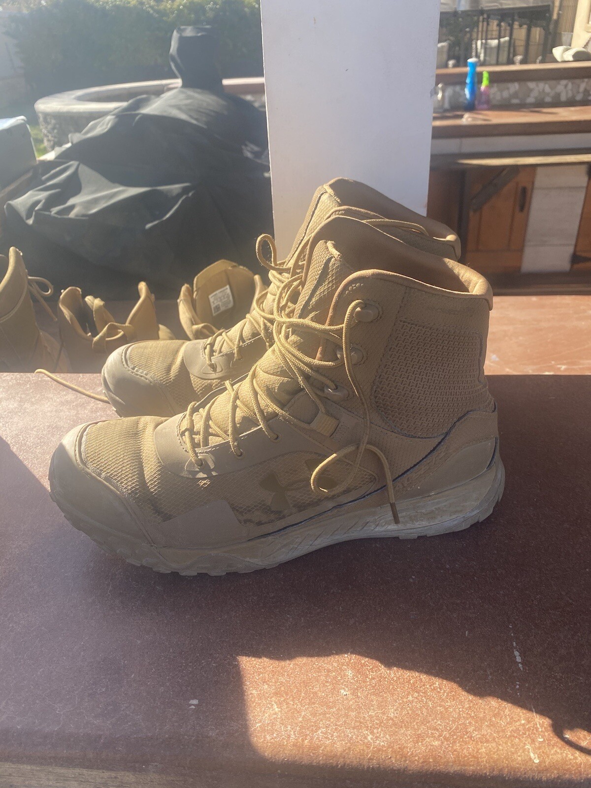 UNDER ARMOUR BOOTS SIZE 12