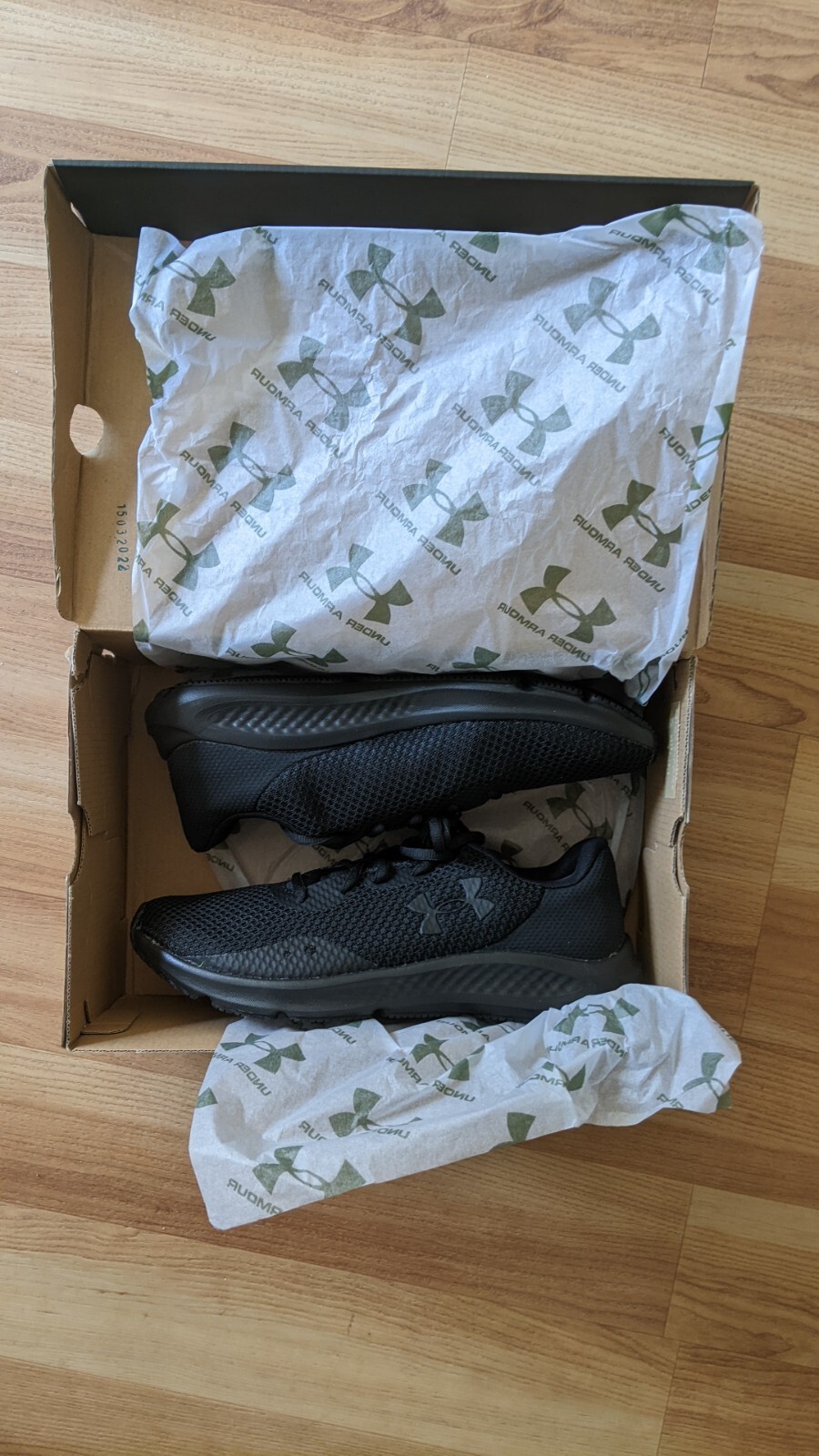 ✅UNDER ARMOUR Charged Pursuit 3 Black Running Shoe Deluxe Foam Men’s 9 42.5 NIB✅
