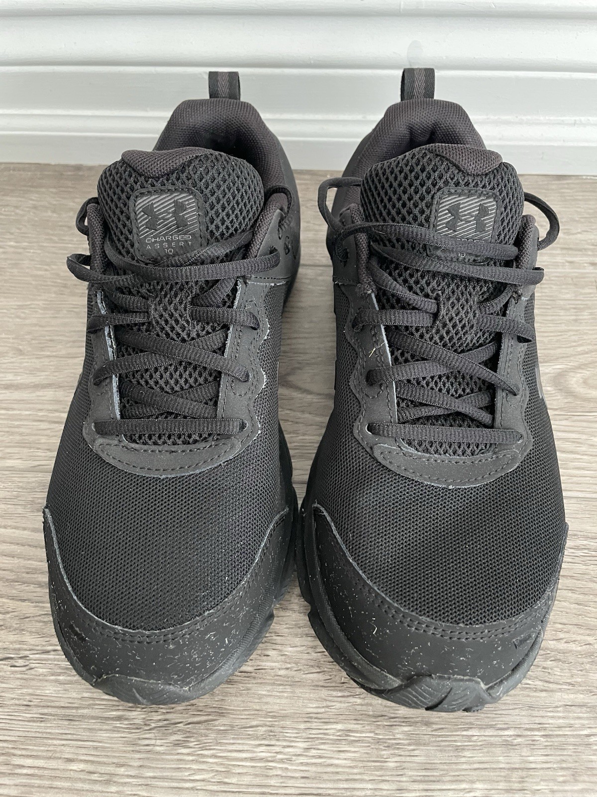 Under Armour Men’s Charged Assert 10 Running Shoe Size 9 Great Condition