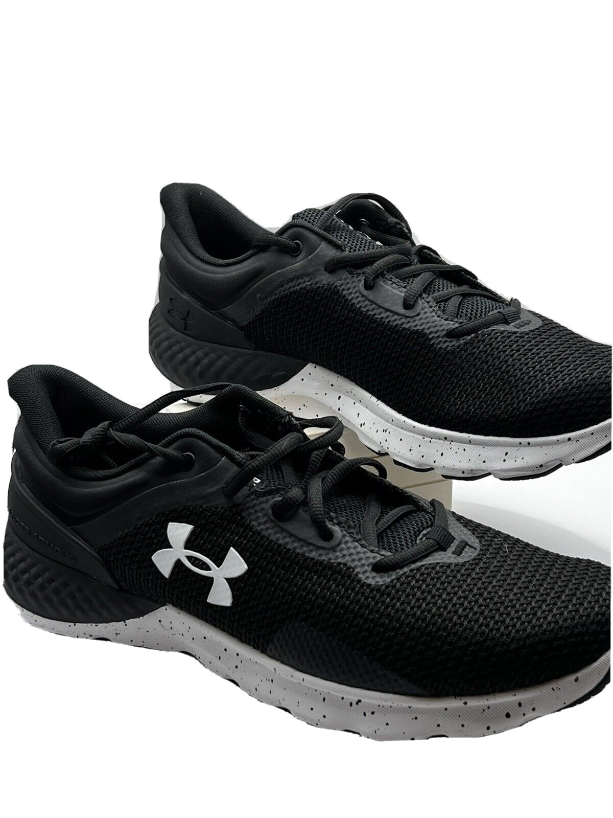 Under Armour Charged Escape Athletic Shoes Men’s Size 10 Deluxe Foam Black Logo
