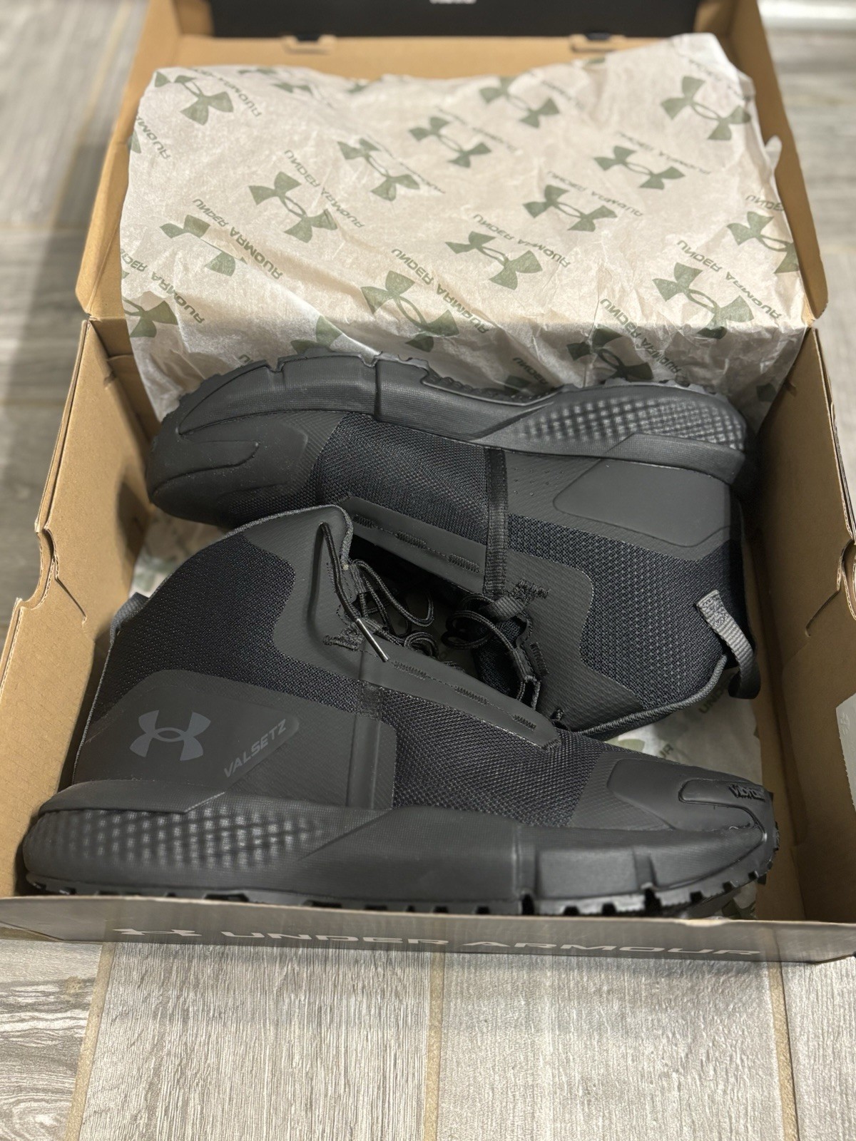 Under Armour Men’s UA Charged Valsetz Mid Tactical Duty Boot Size 10