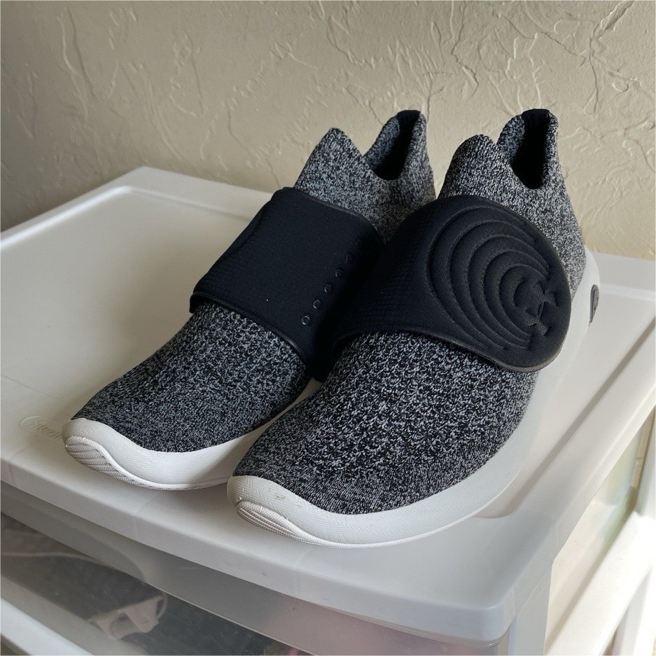 Under Armour Re-Charged Rush Men’s Athletic Shoes Gray/Black Knit Low Top