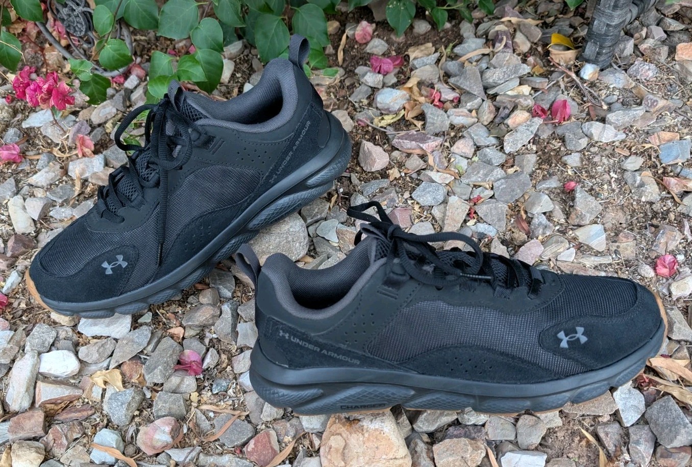 Under Armour UA Charged Verssert Mens Running Shoe Size 11  Black UK 10 EUR 45