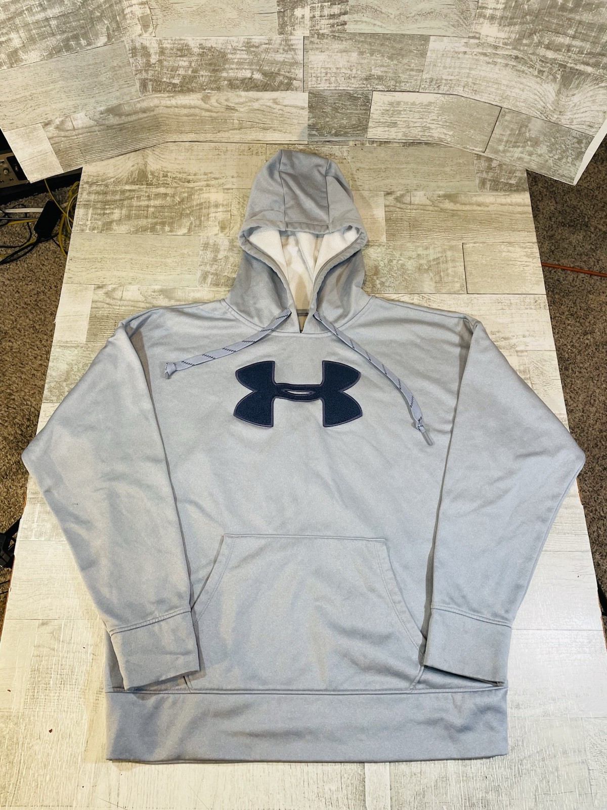 Under Armour Loose Fit Cold Gear Mens Light Blue Hoodie Pullover Big Fabric Logo