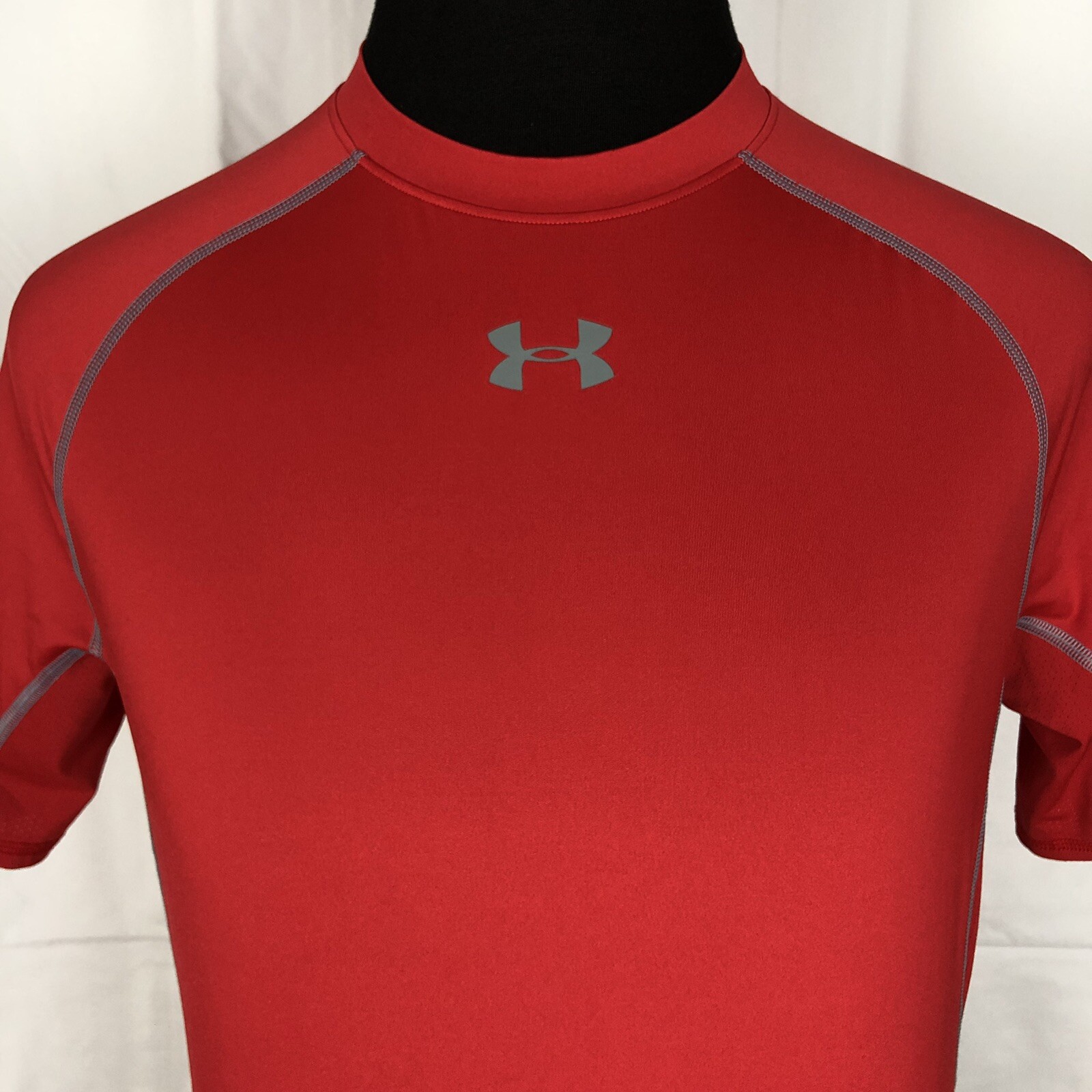 UNDER ARMOUR HEAT GEAR COMPRESSION Shirt SHORT Sleeve Size XL RED
