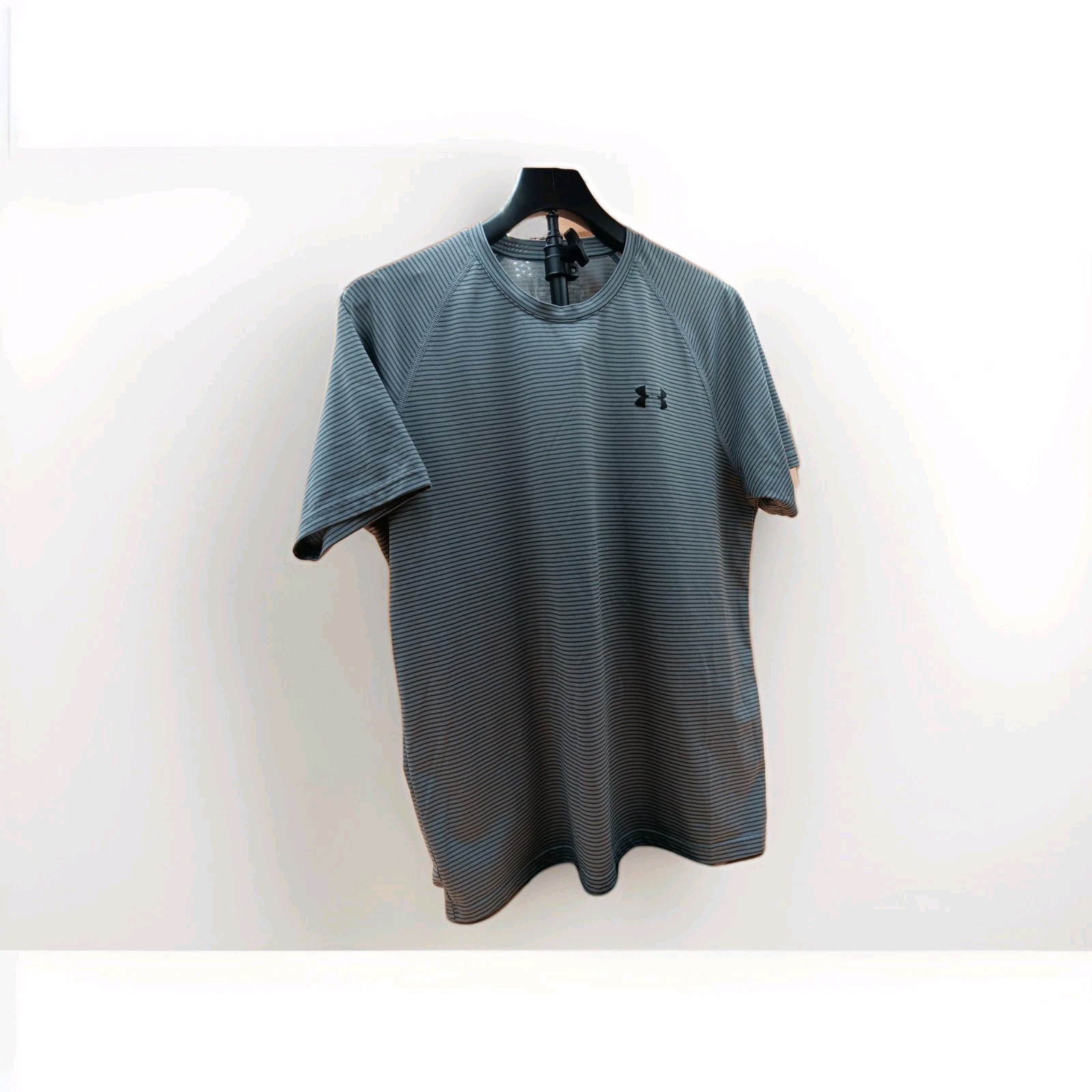Under Armour Compression Shirt Men’s Small