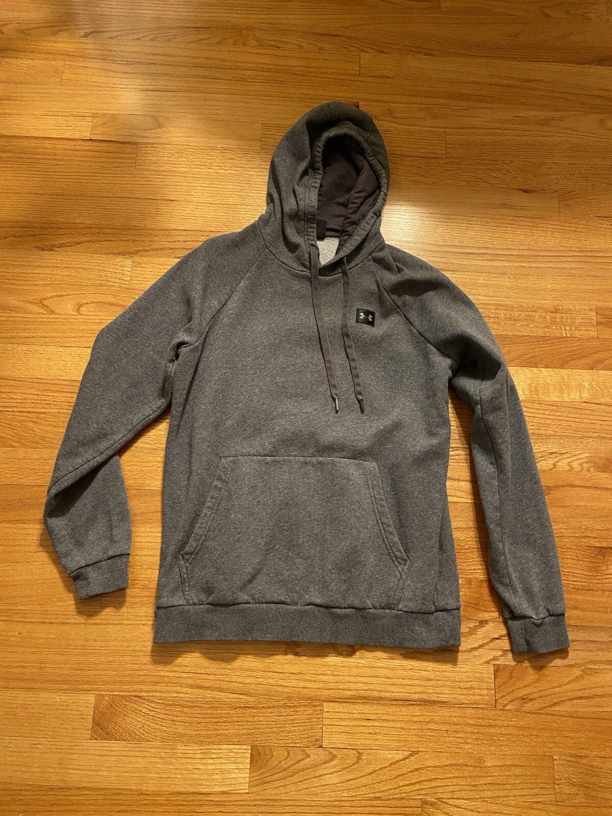 Under Armour Pull Over Hoodie Medium