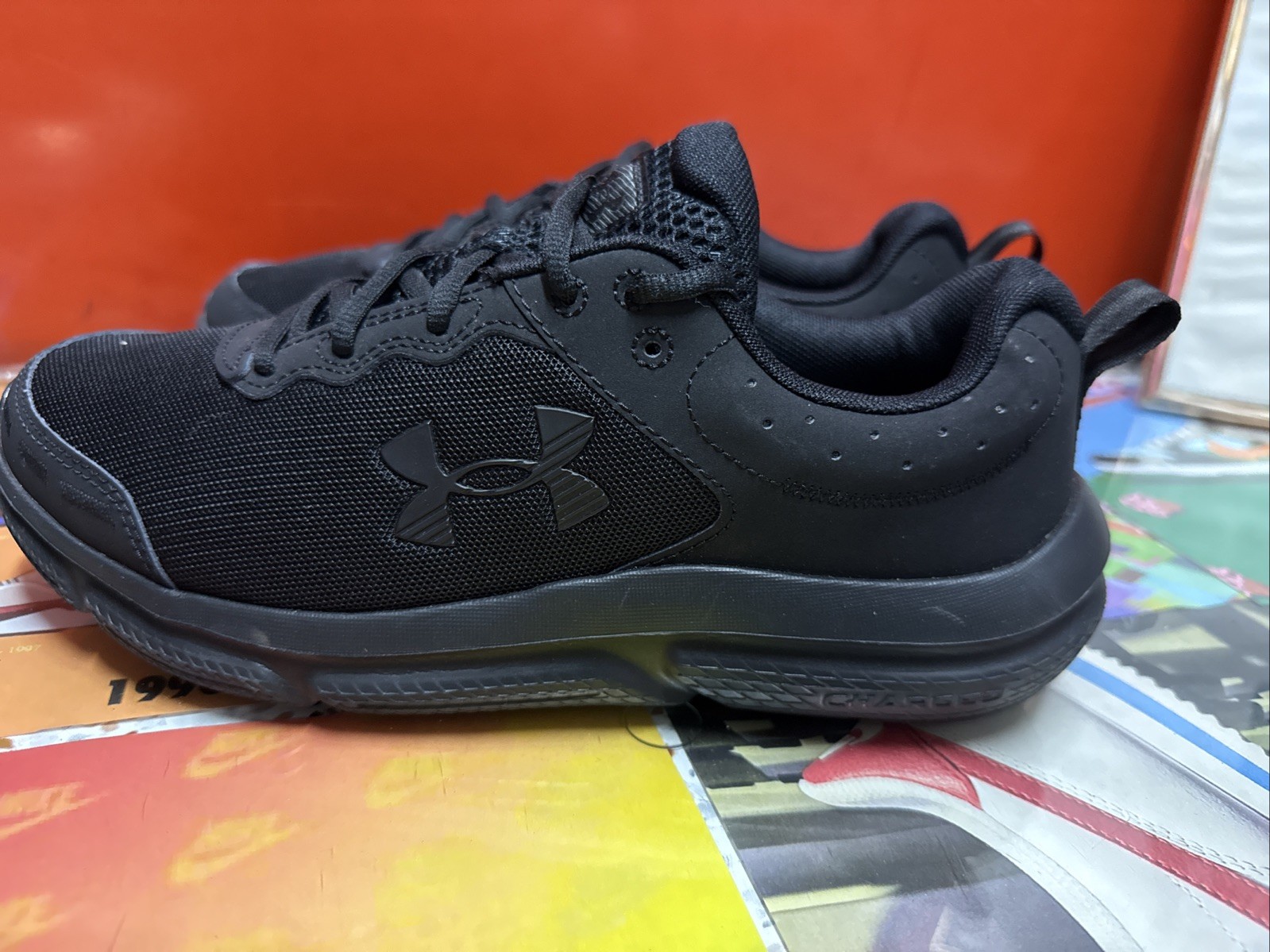 Men Sneakers & Athletic Shoes Under Armour Charged Assert 10 Size 8.5