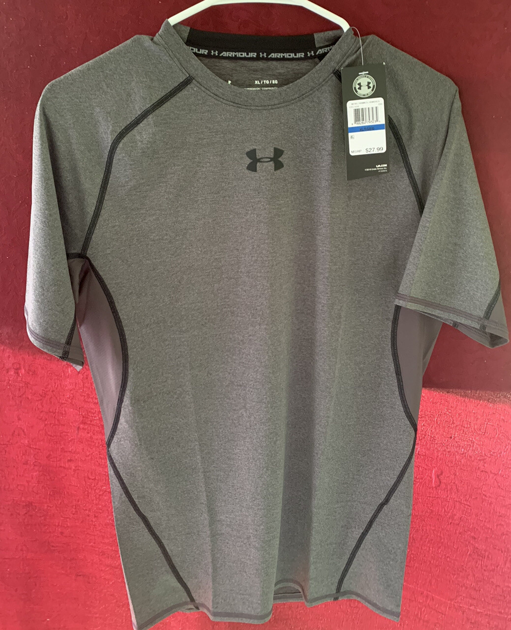 UNDER ARMOUR  Men’s Grey XL Heatgear Compression Top NWT !!