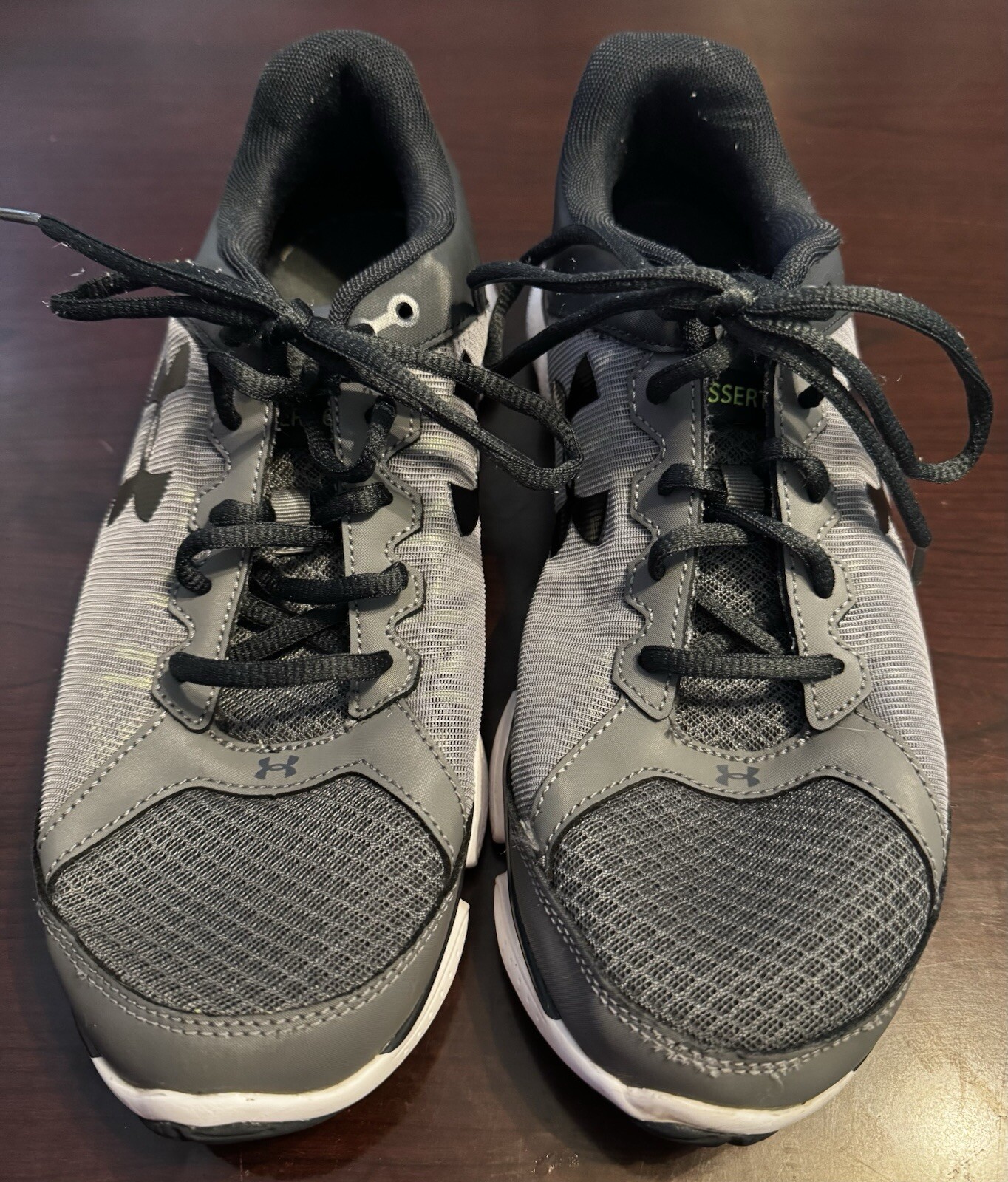 Men’s Under Armour Assert 6 Running Shoes Size U.S. 10 Euro 44