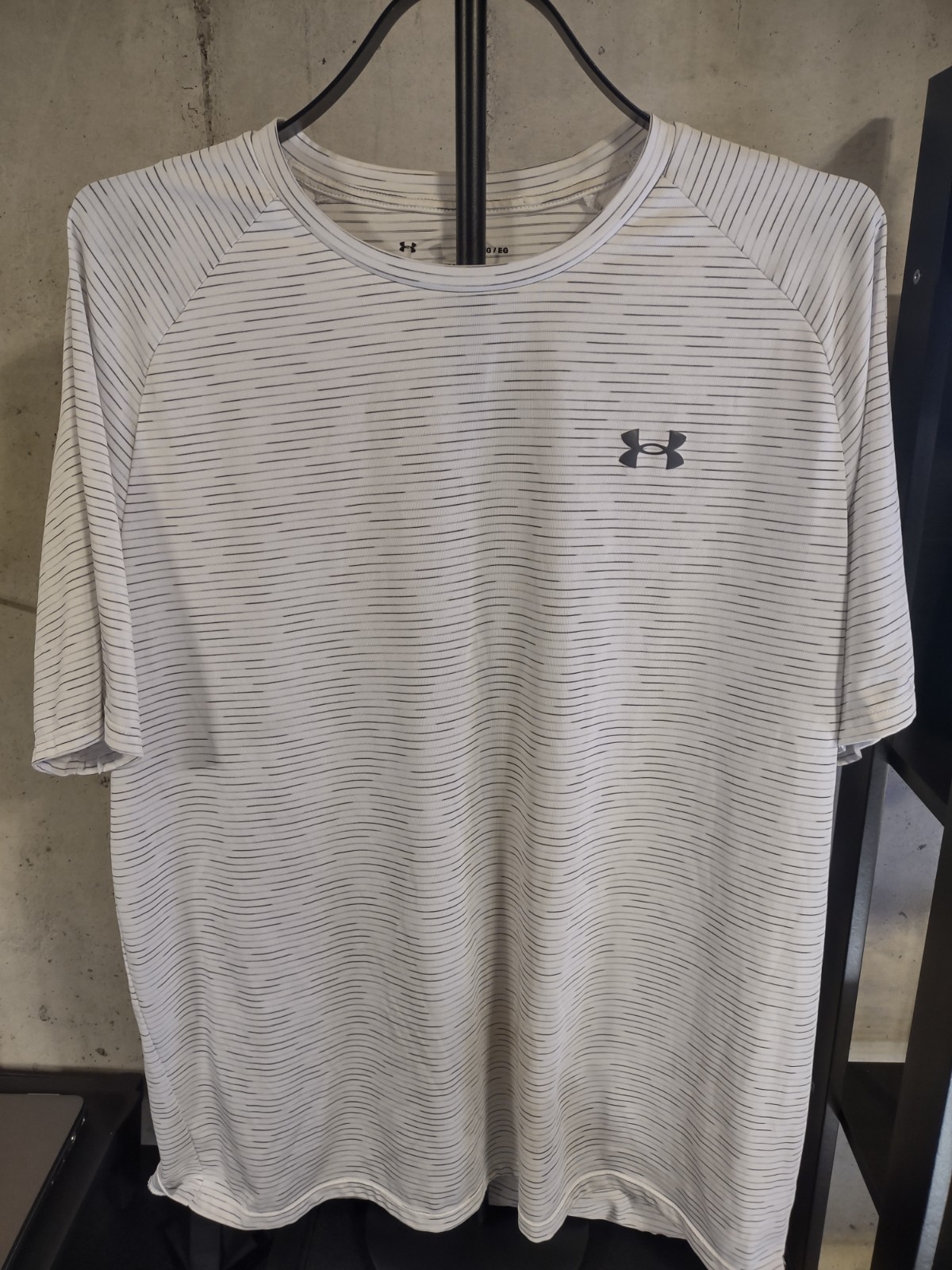 NWOT – Under Armour – The Tech Tee – Men’s SS Shirt – White – XL TG EG