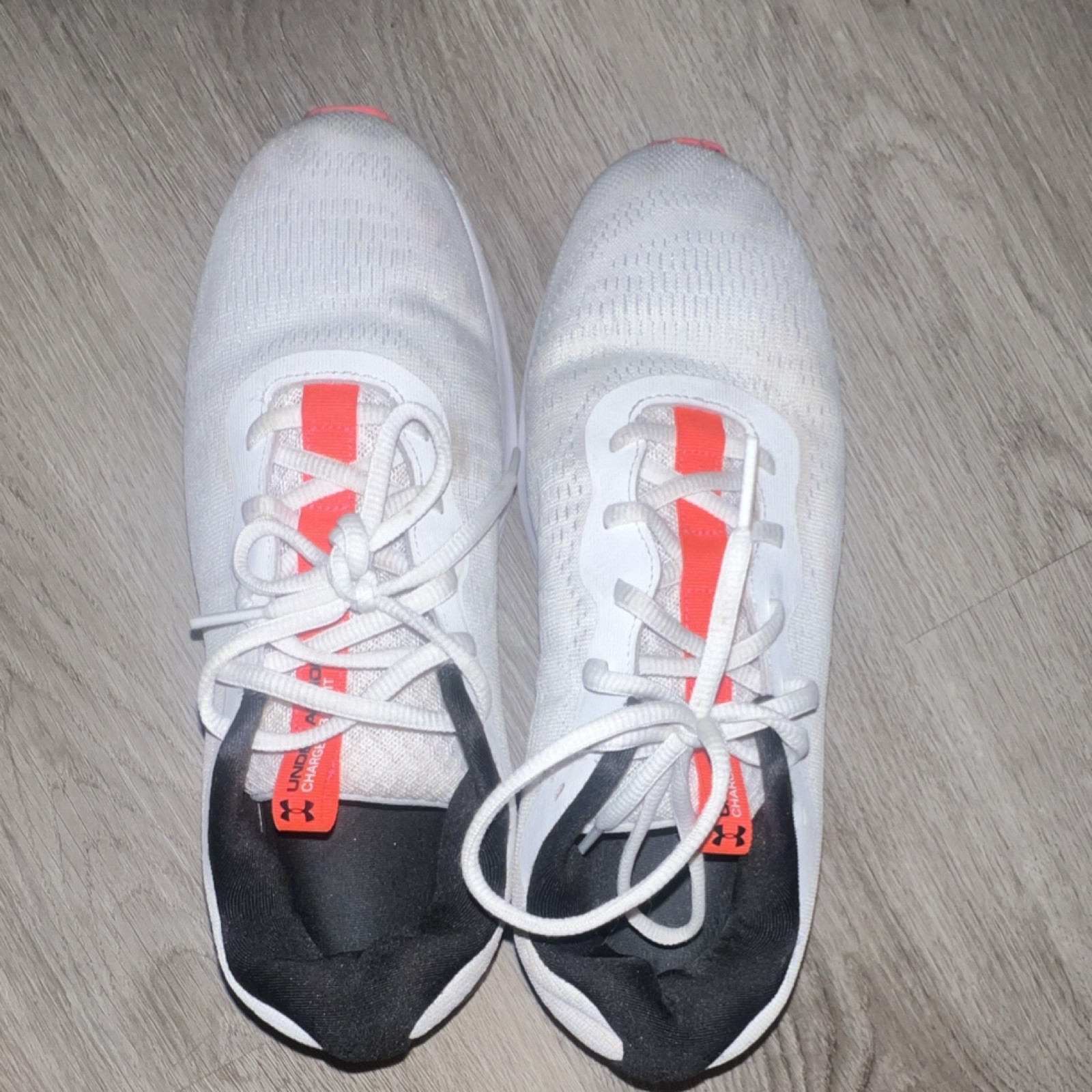 Under Armour Charged Men’s Running Shoes White Orange Black Mesh Comfort