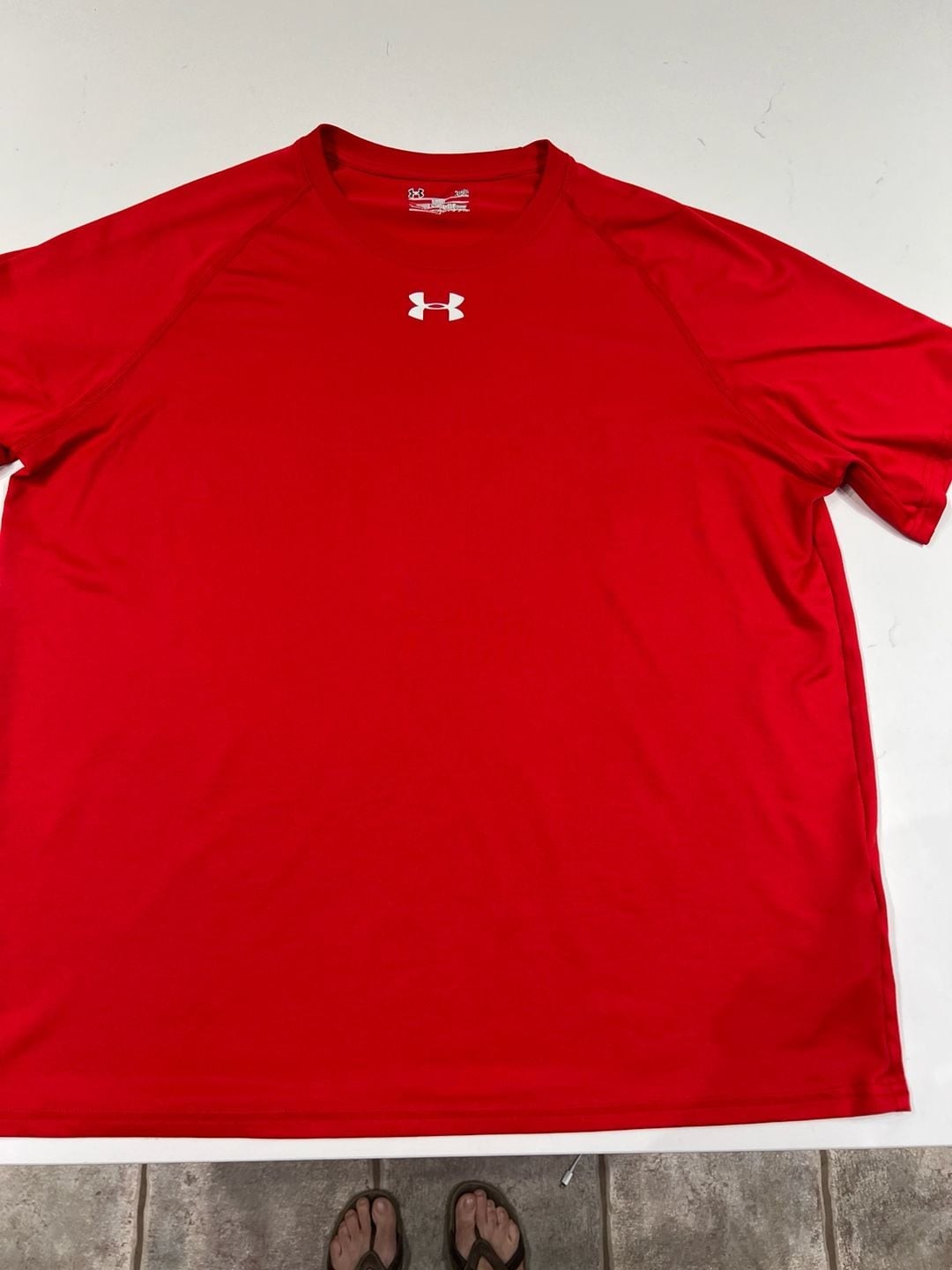 Under Armour Men’s UA Tech Locker Short Sleeve HeatGear T-Shirt Red