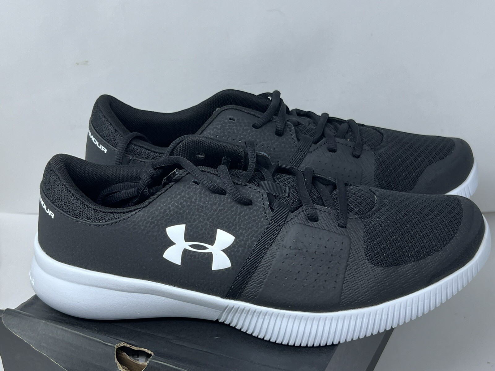 Under Armour UA Zone 3 Shoes Men’s Training Sneakers Fitness Size 10