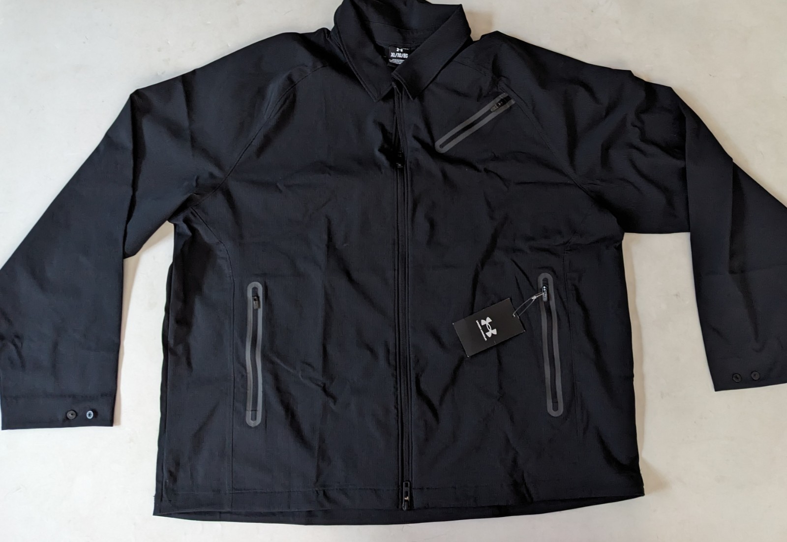Under Armour Unstoppable Vented 1383029 001  man black  jacket size XL New  $120