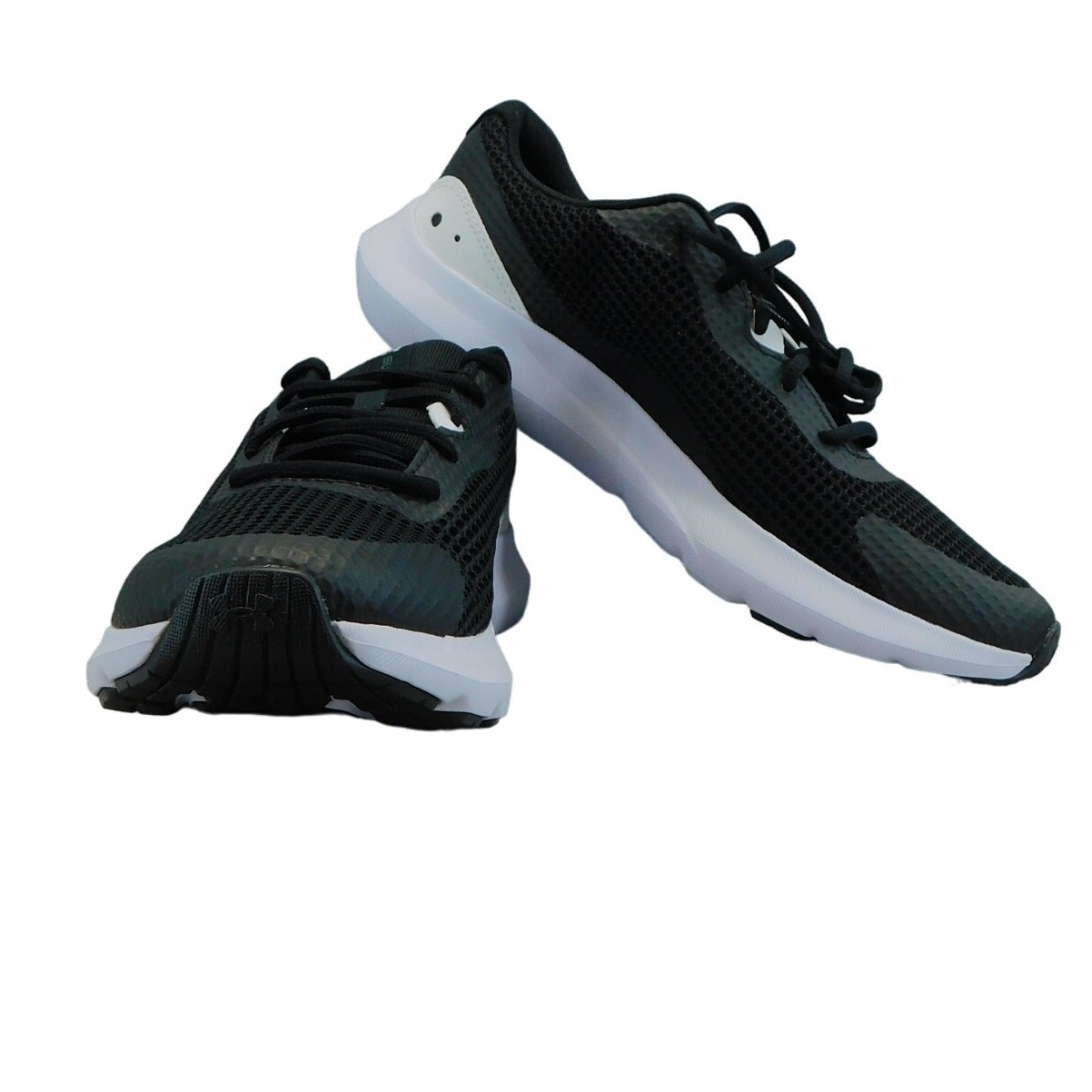Under Armour Surge 3 Men’s Running Sneakers Fitness Shoes – Size 10