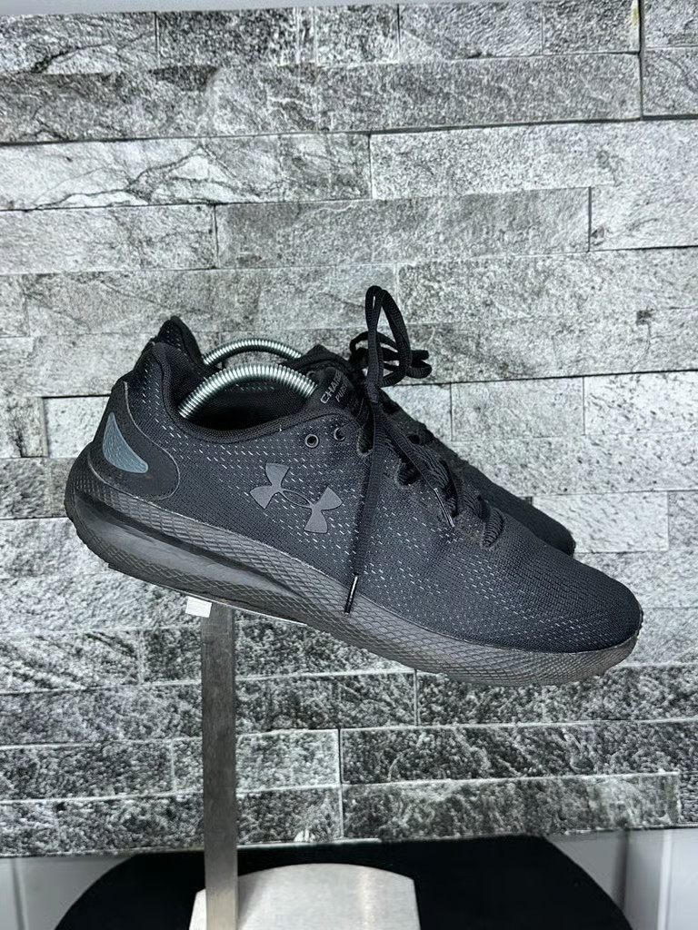 Under Armour Charged Pursuit 2 Black / Black – M11