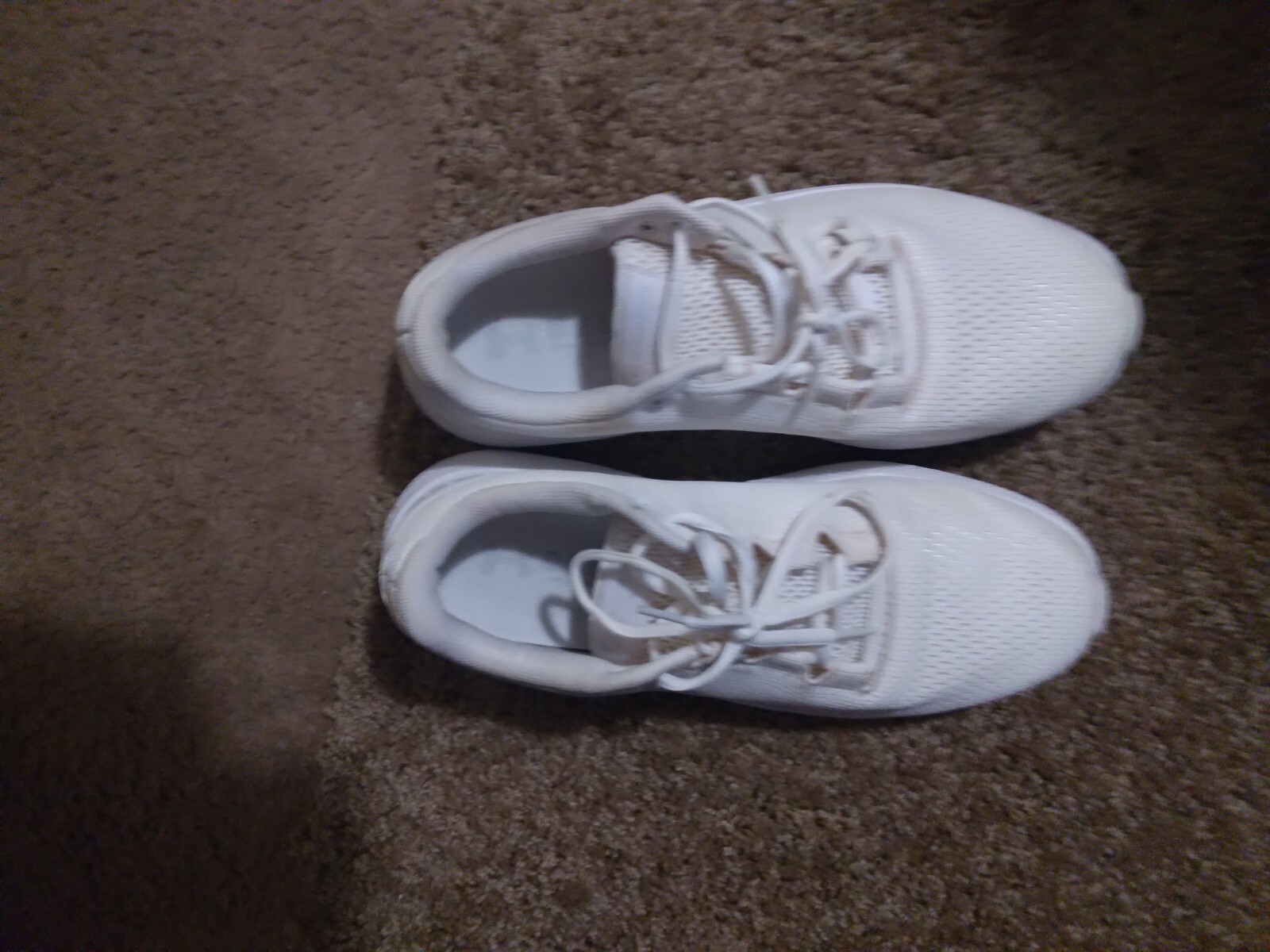 Under Armour Charged Pursuit White Athletic Shoes, Men Size 10, Size 9 UK.