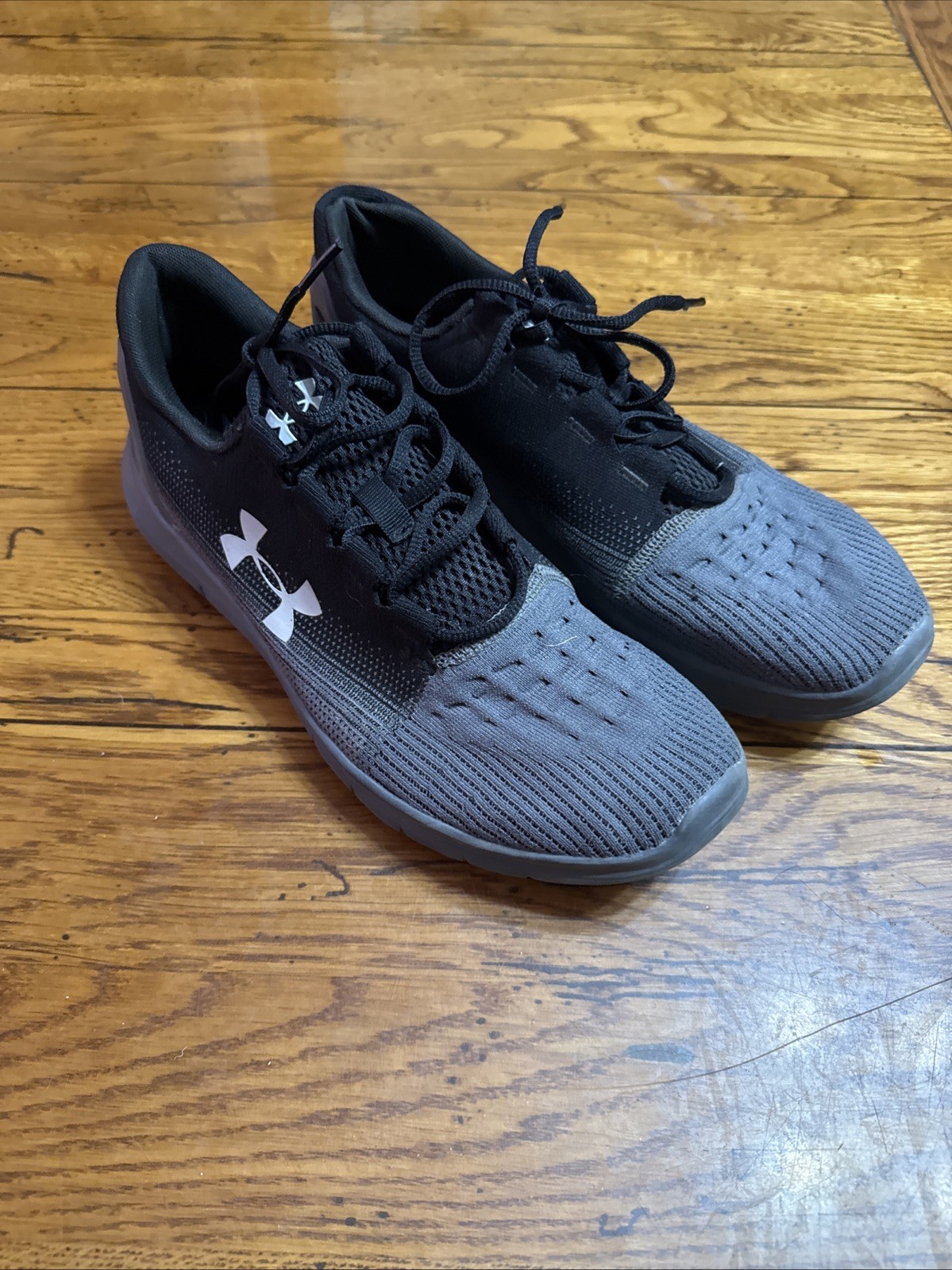 Under Armour Men’s UA Remix 2.0 Sportstyle Shoes 3022466 002 Black/Pitch G Sz 10