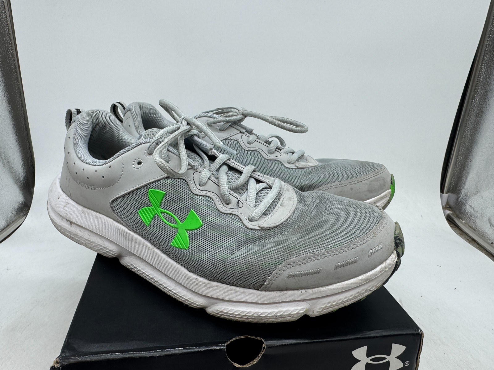 Under Armour Charged Assert 10 Sneakers Men’s Gray Athletic Running Shoes – 13