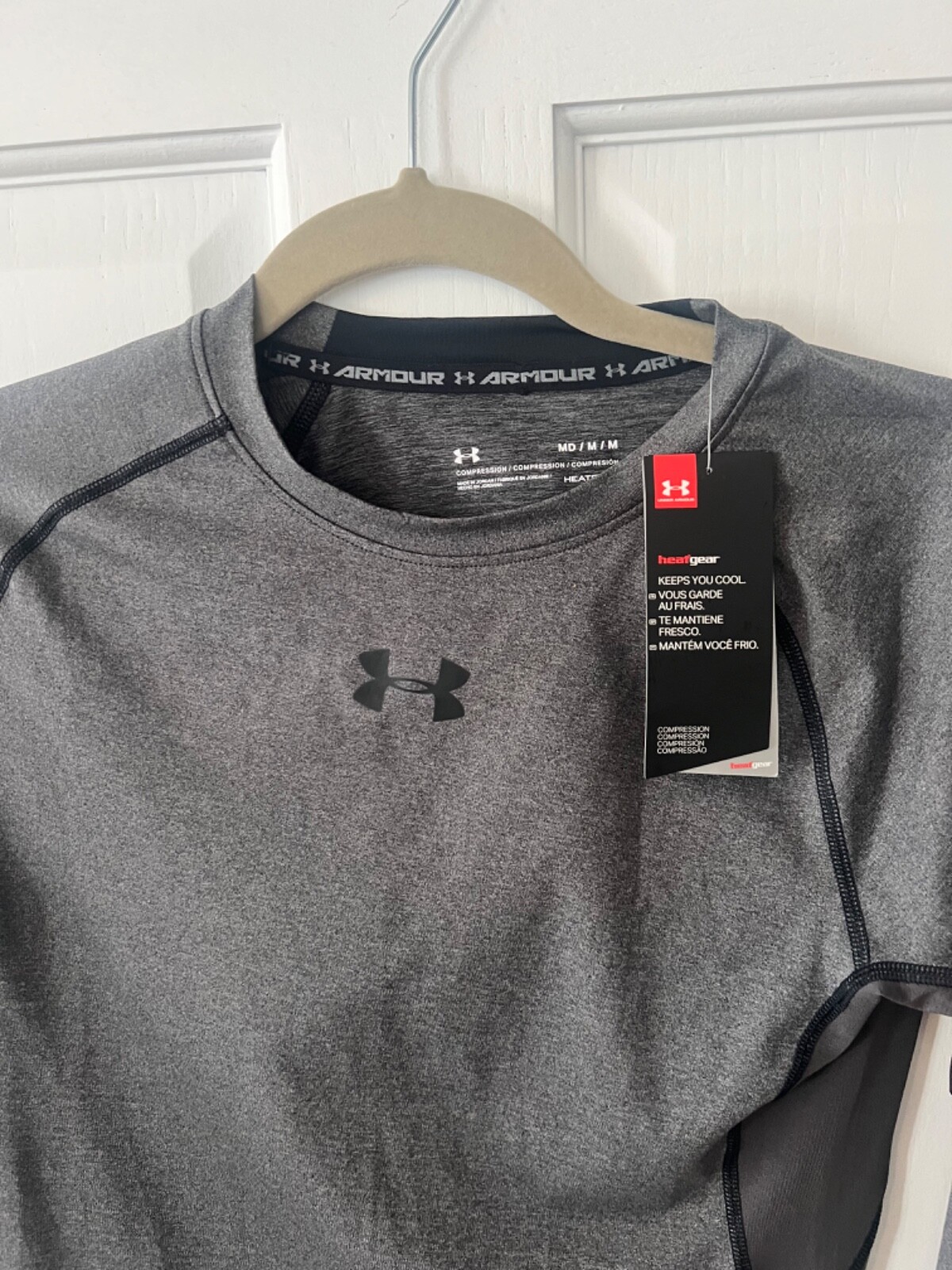 (J) NWT! Under Armour HeatGear Long Sleeve Compression Fit Mens Shirt Gray