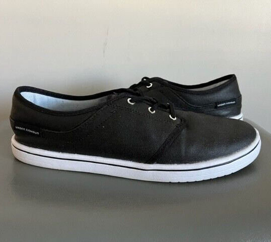Under Armour Super Lightweight black sneakers shoes size 10 EUC