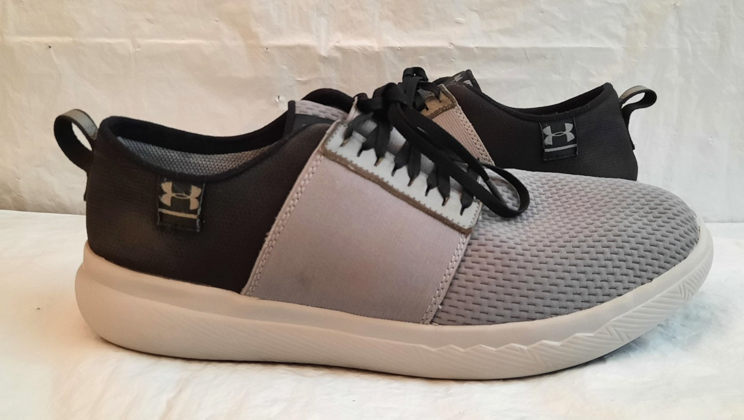 Under Armour Charged 24/7 Mens 12 Gray/Black Running Shoes – 1302497-100