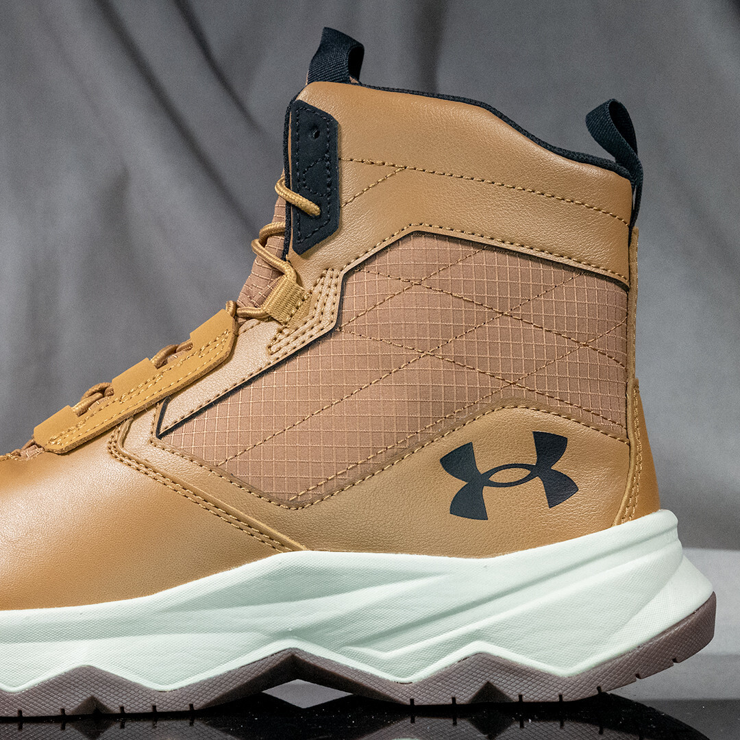 UNDER ARMOUR STELLAR G2 hiking  leather boots for men, size 8