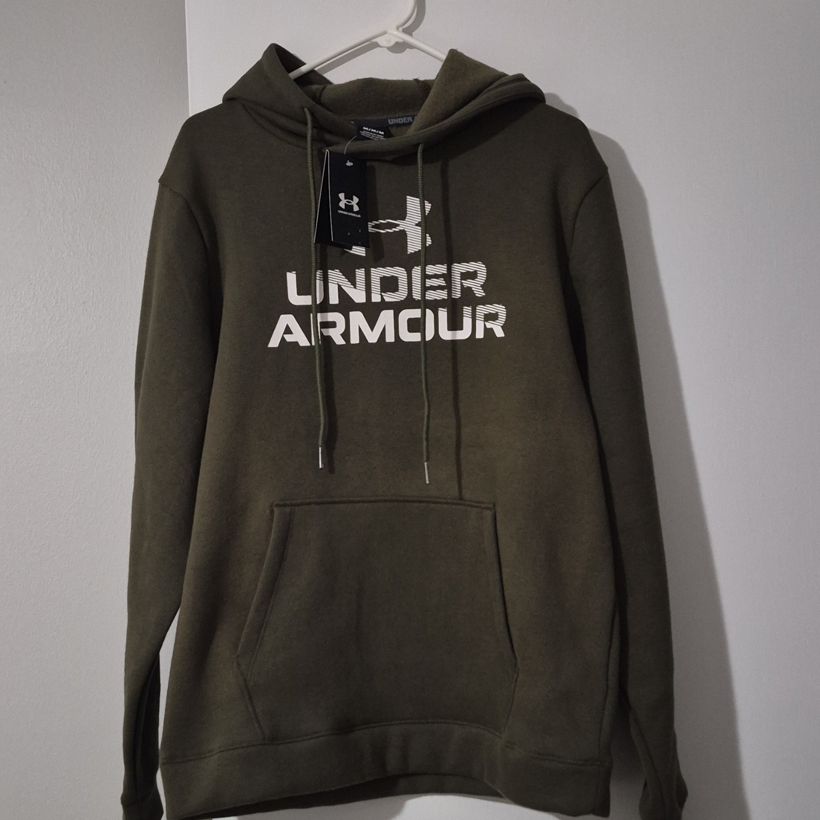 Under Armour Olive Fleece Pullover Hoodie Men’s Medium Hooded Drawstring Pockets