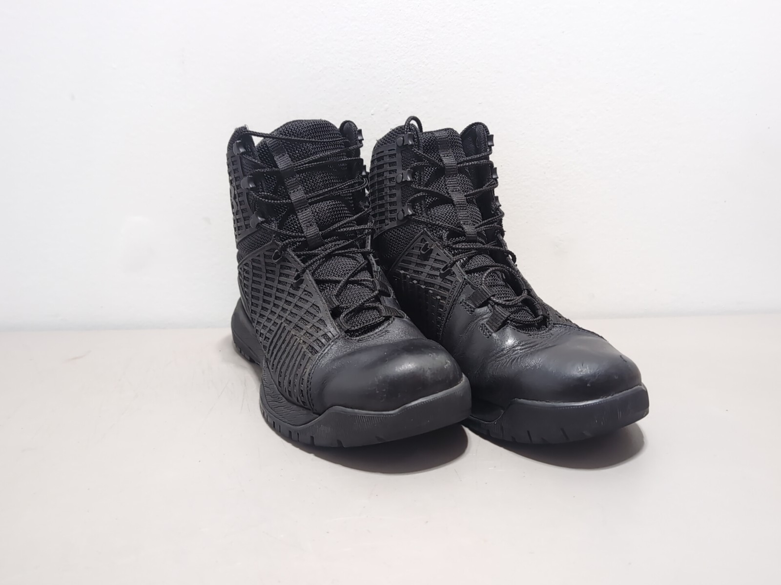 UNDER ARMOUR STRYKER COMBAT TACTICAL BOOTS MICHELIN 1299242-001 BLK Size 9 MENS