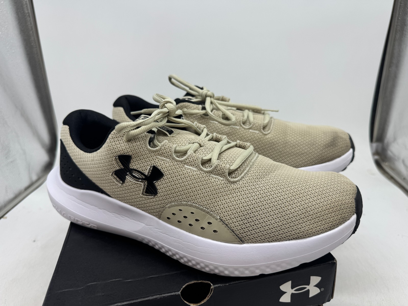 Under Armour Charged Surge 4 Sneakers Men’s Beige Low-Top Athetic Shoes – 13