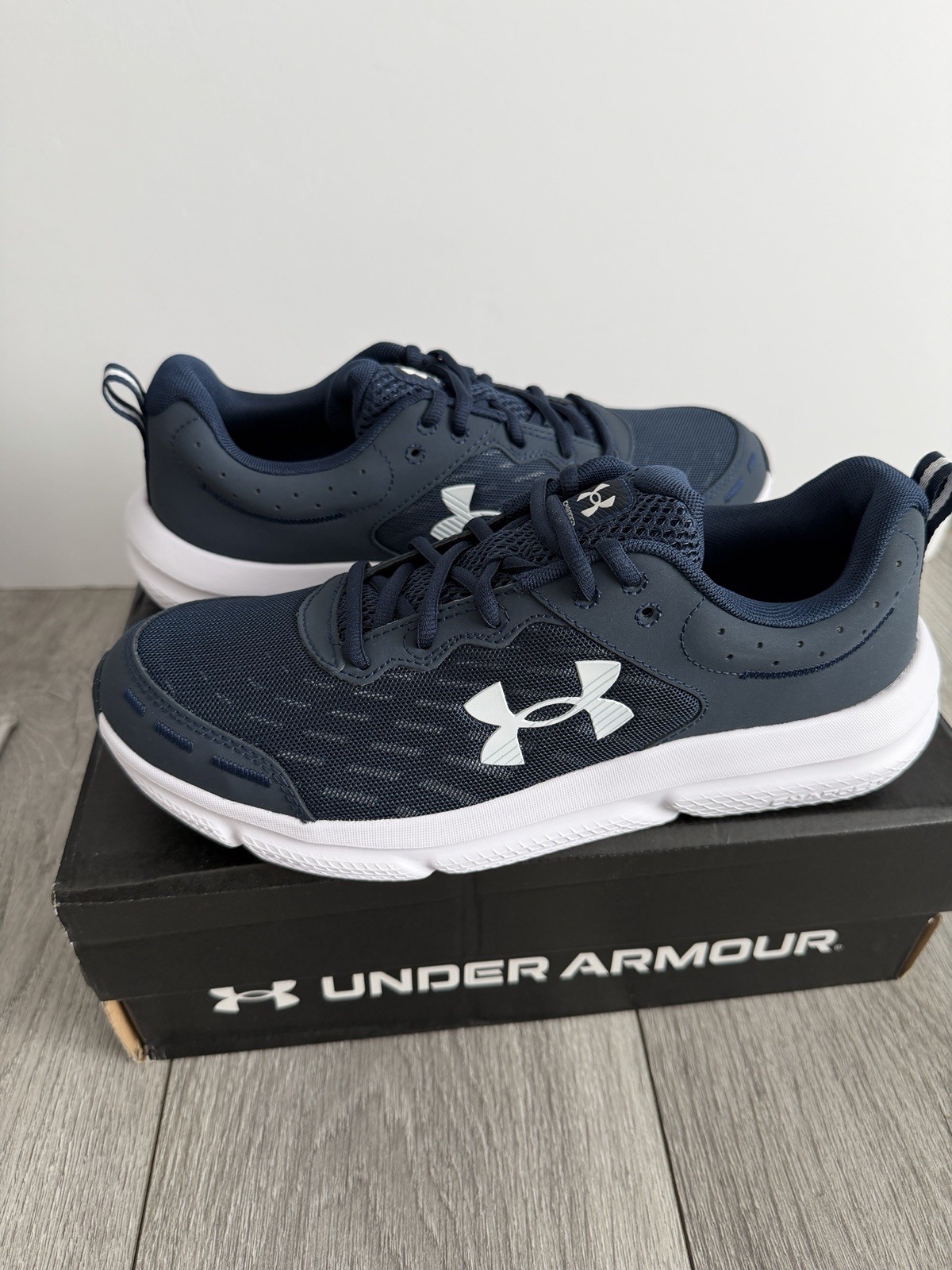 Under Armour Charged Assert 10 Style No. 3026175 Men’s Size 11 New in Box