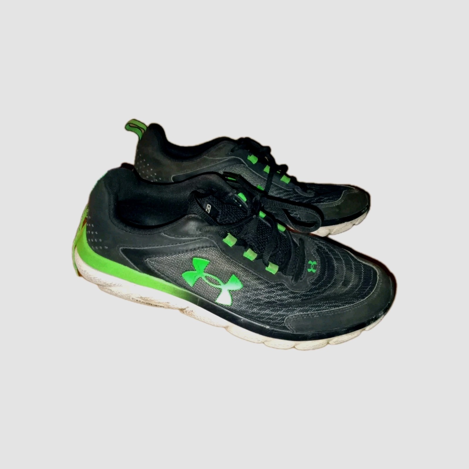 Under Armour Mens 12 Charged Assert Jogging Running Shoe Black Green 3024590 008