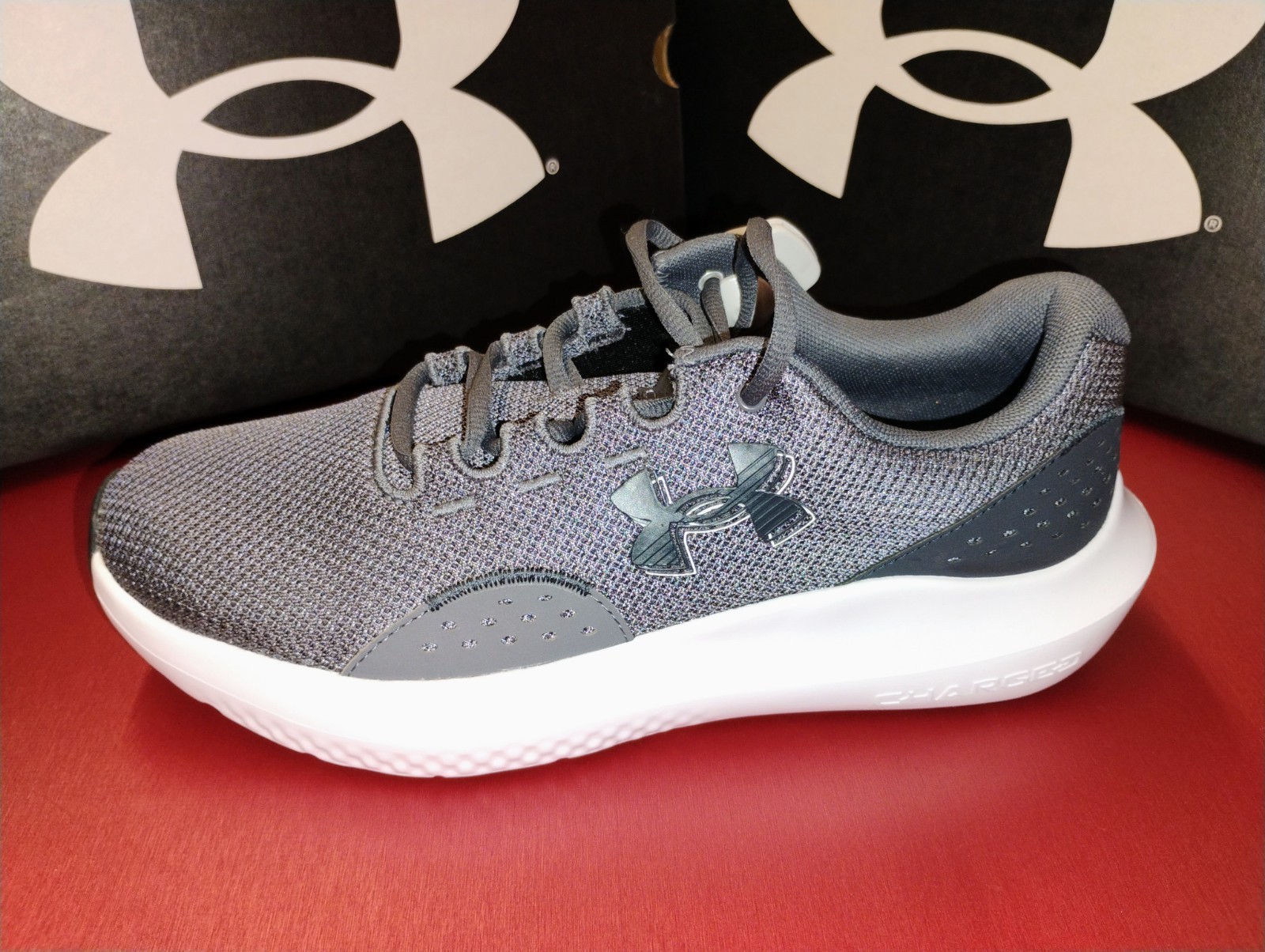 Under Armour Charged Surge 4 Men’s Running Shoes Gray/White Mesh Upper Comfort