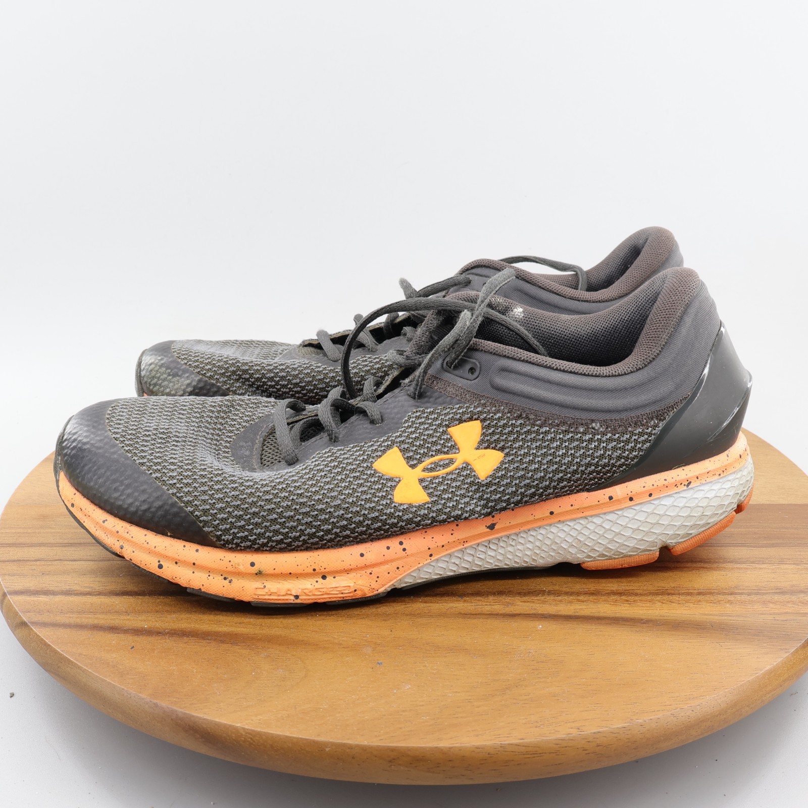UNDER ARMOUR CHARGED ESCAPE 3 shoes for men, AUTHENTIC, US size 10.5