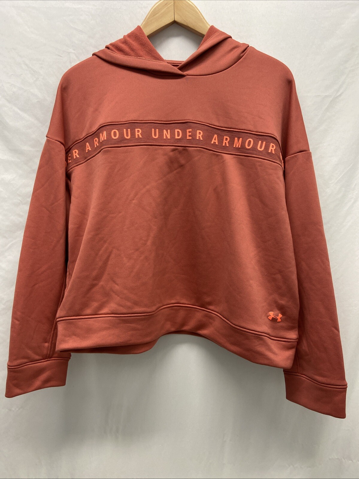 Under Armour Pull Over Hoodie Loose Medium . Lighter Weight