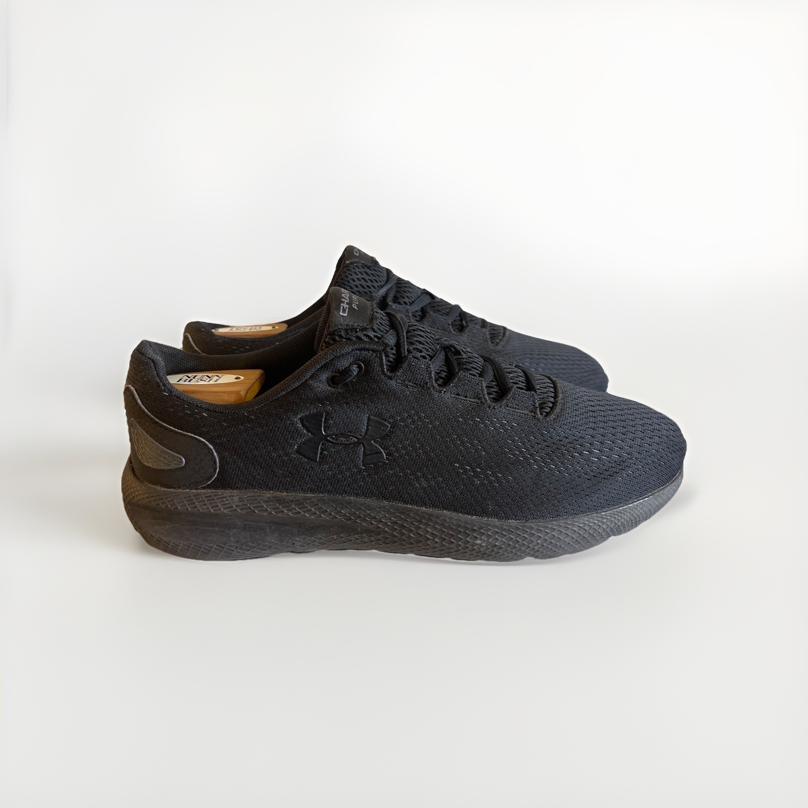 Under Armour Charged Pursuit 2 3022594-003 10.5 Sneakers Black Running Shoes