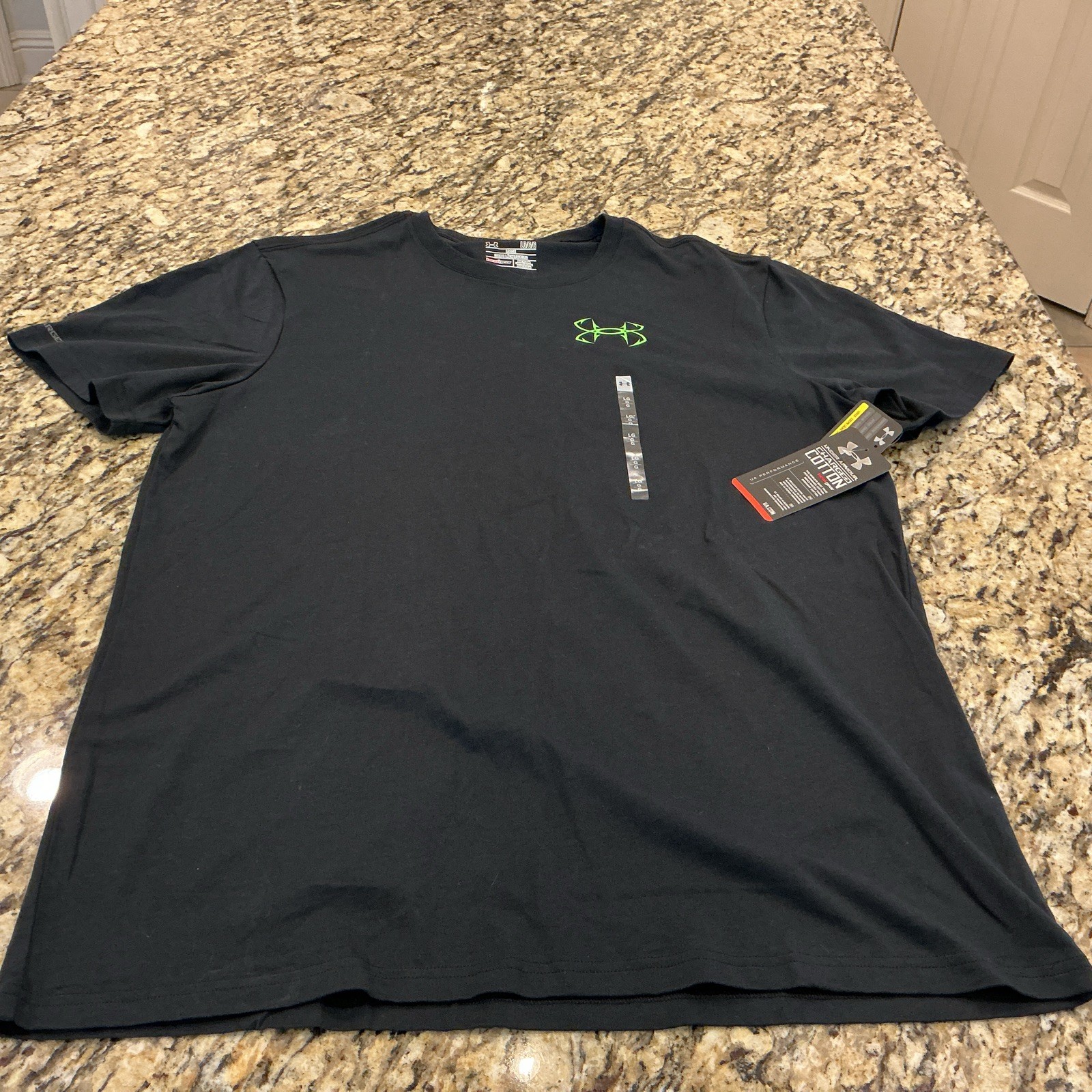 NWT Under Armour Charged Cotton Heat Gear Loose Fit T- Shirt M L!