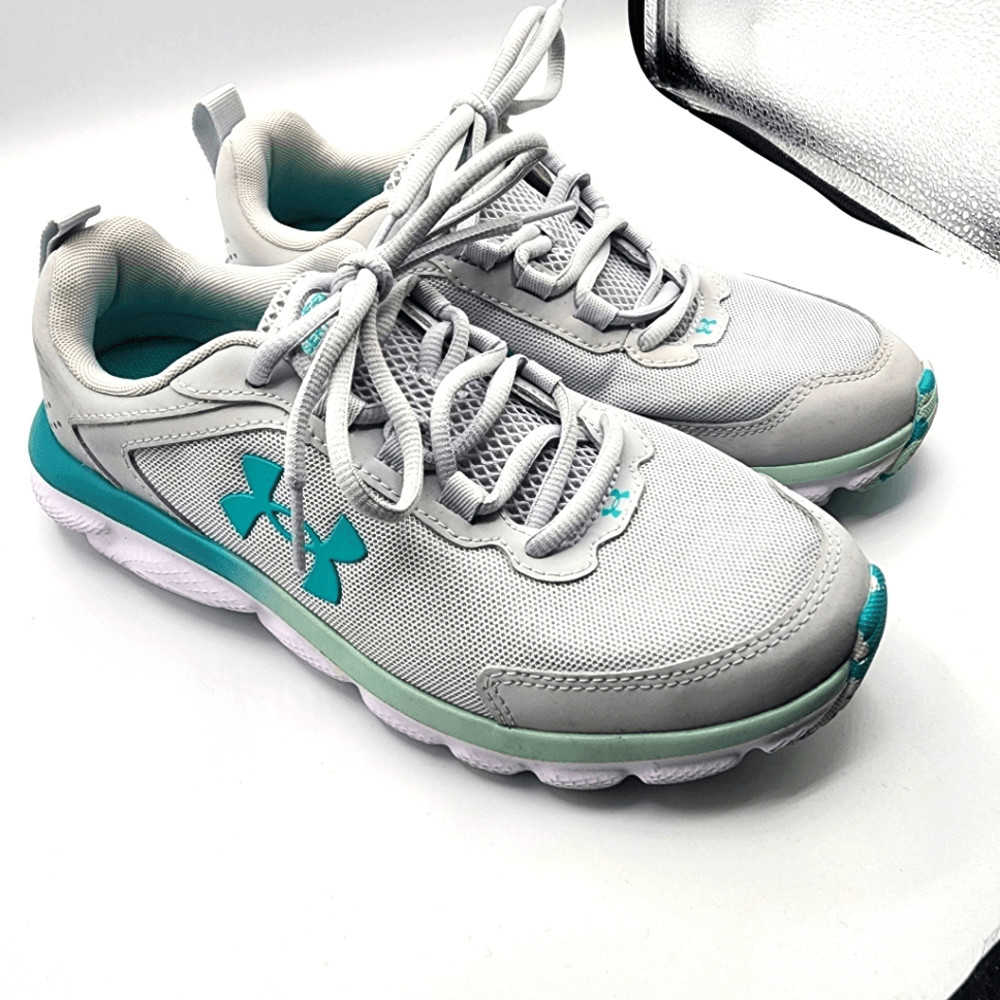 Under Armour Charged Assert Deluxe Foam Gray Athletic Running Shoes Size 8