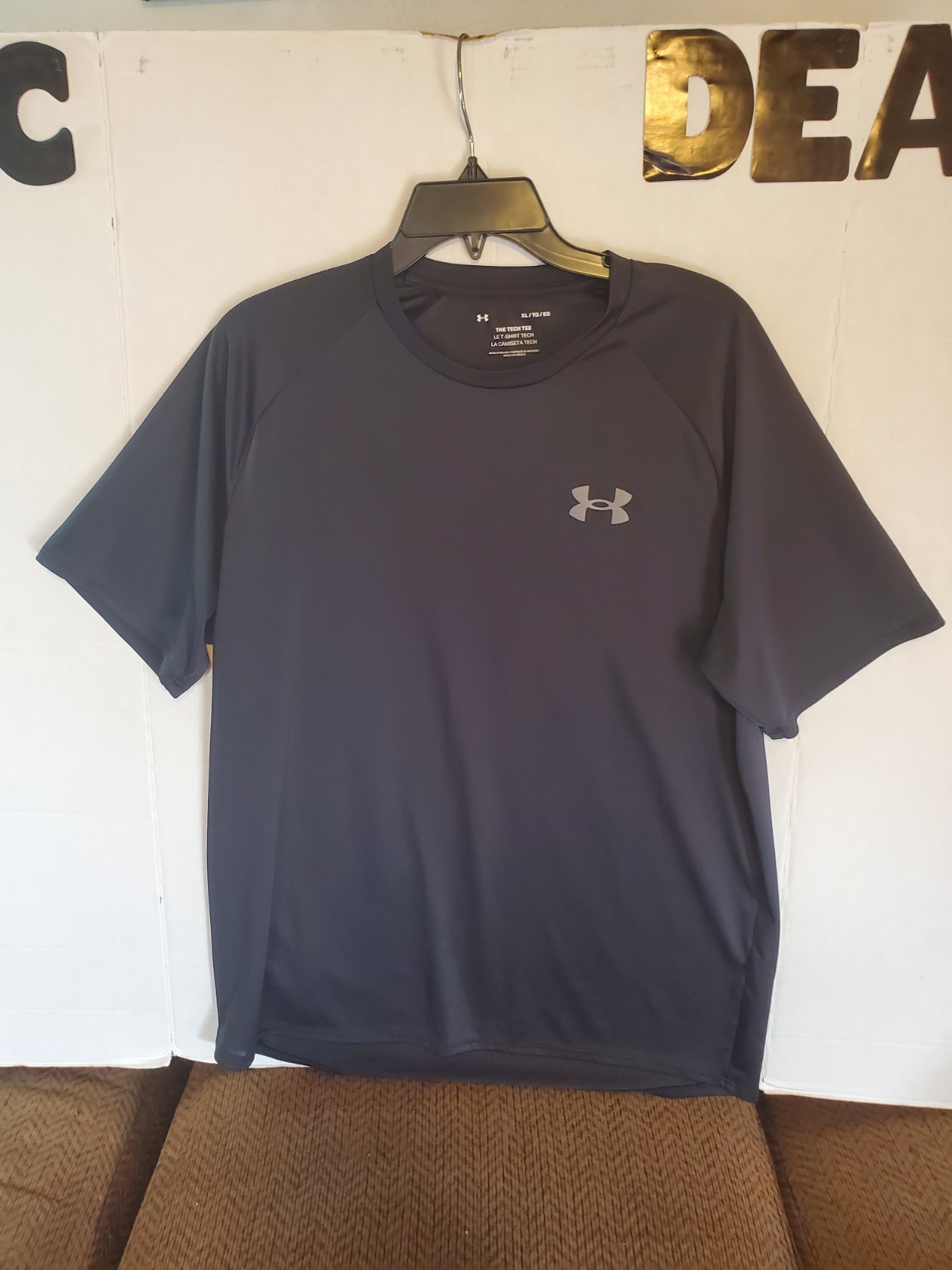 New Under Armour The Tech Tee XL Men’s Black Moisture Wicking Loose Fit T-Shirt