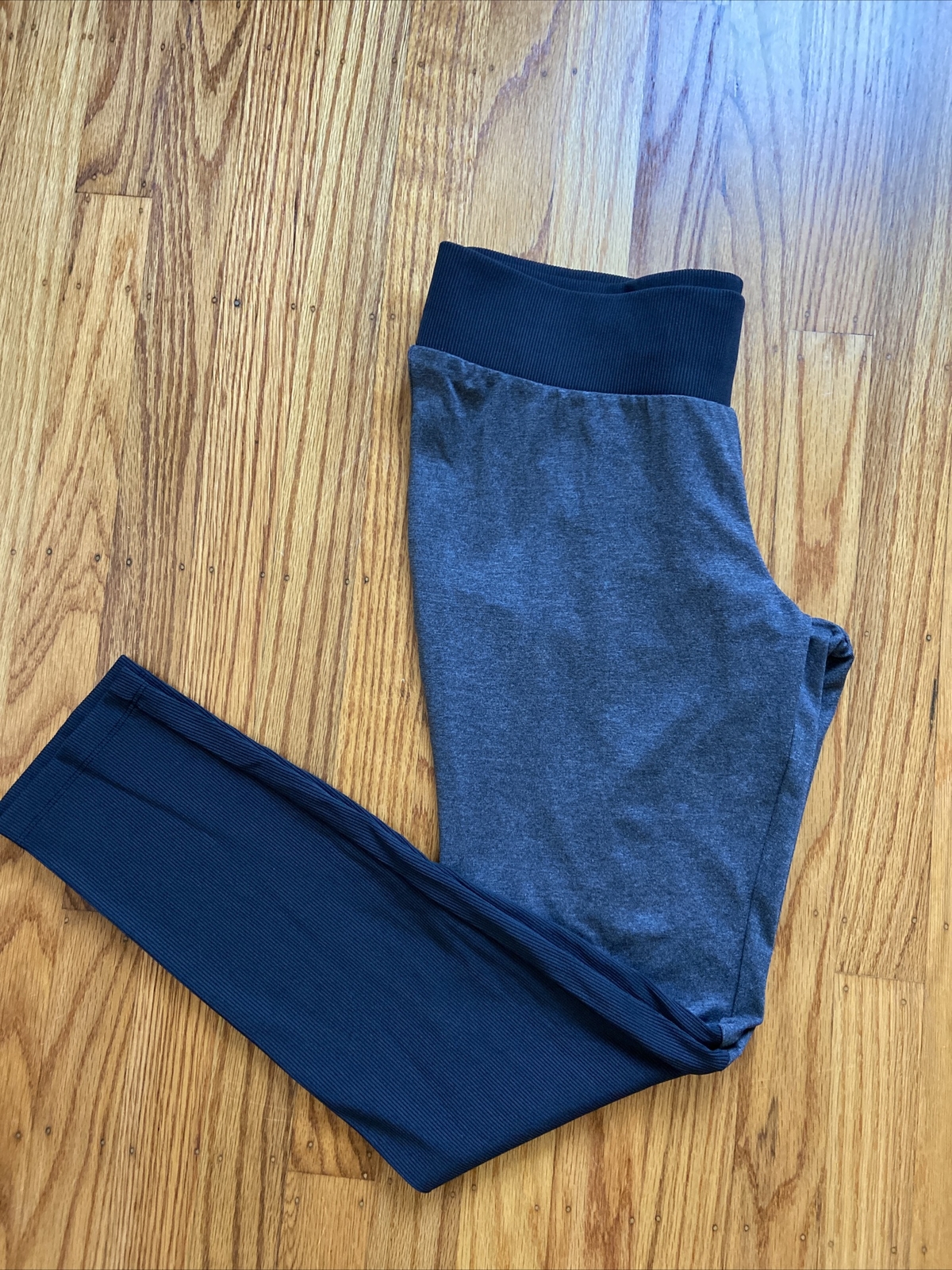 UNDER ARMOUR Compression  Gray / Black Size LG/G
