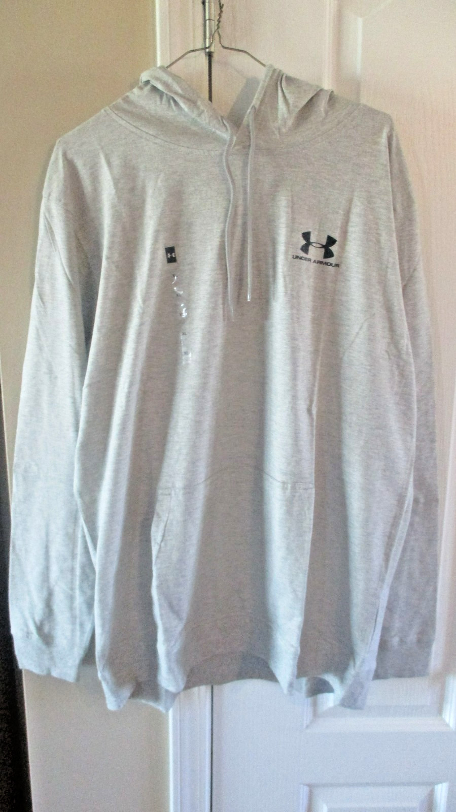NWT UNDER ARMOUR MENS LIGHTWEIGHT HOODED SWEATSHIRT size XL HOODIE Retail $55.00