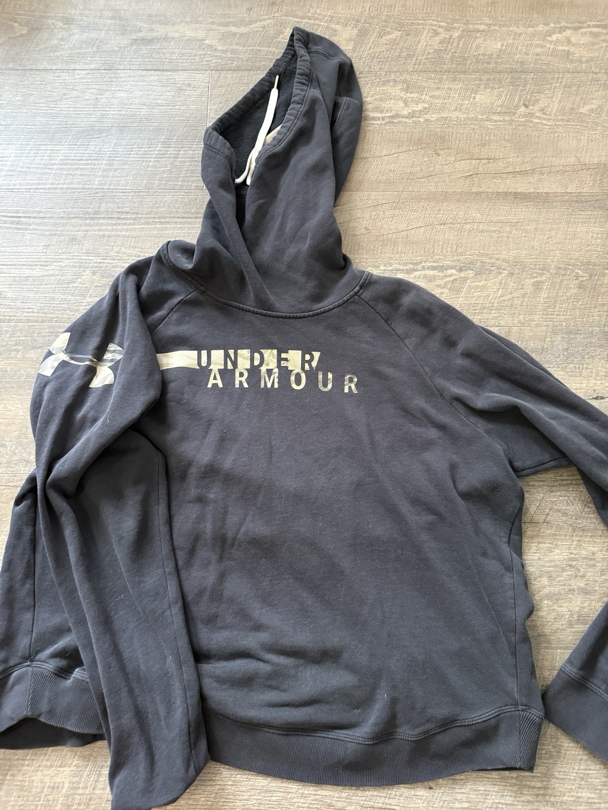 Under Armour Black Fleece Pullover Hoodie  Long Sleeve Hooded