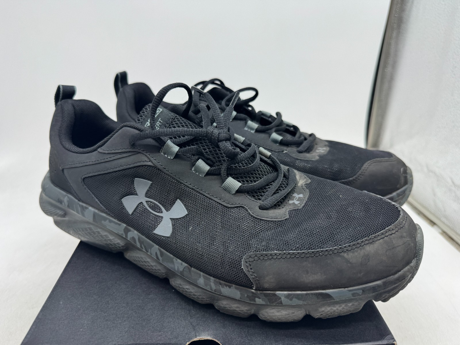 Under Armour Charged Assert 9 Camo Sneakers Men’s Black Low-Top Shoes – 14