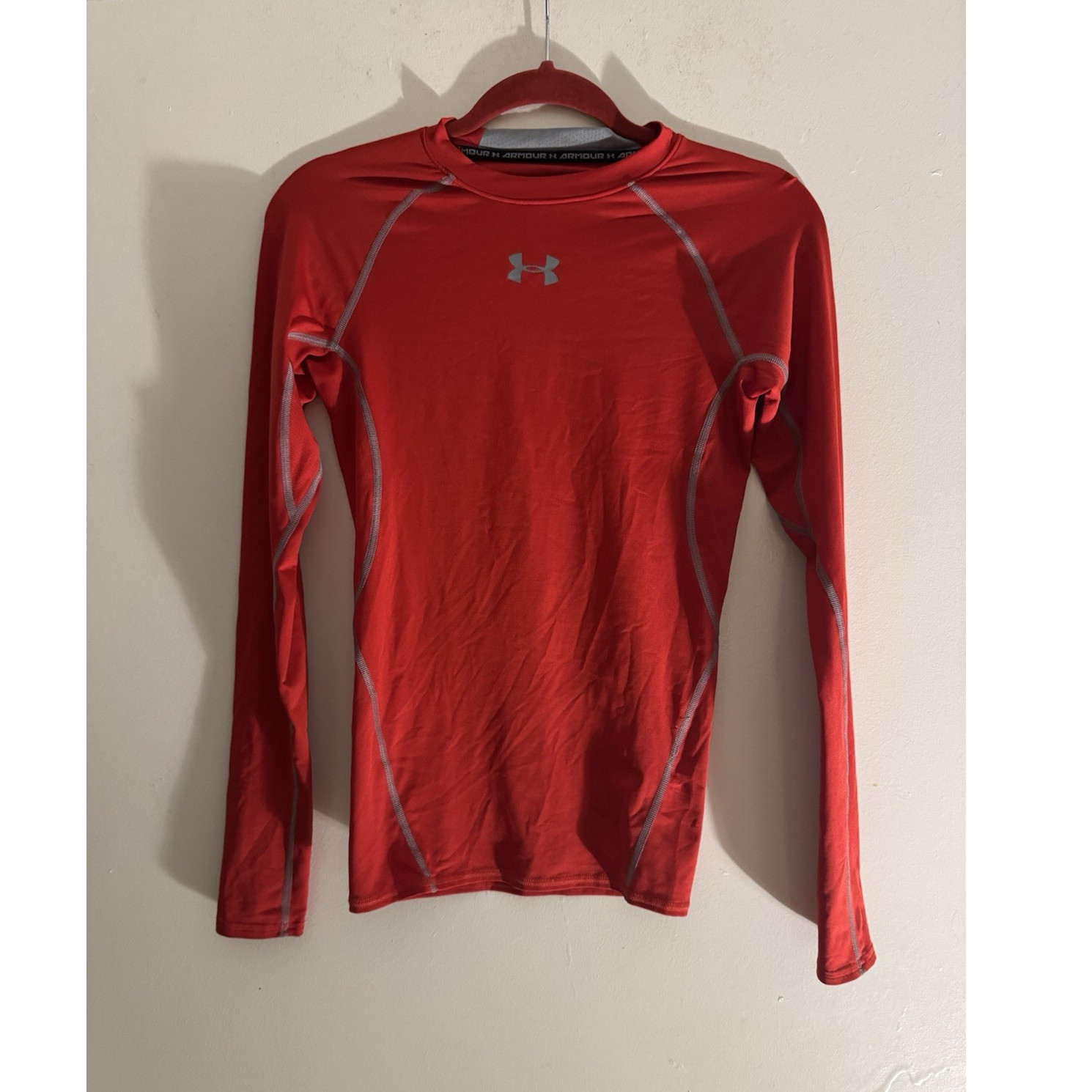 Men’s Under Armour HeatGear compression long sleeve shirt red gray SM/P