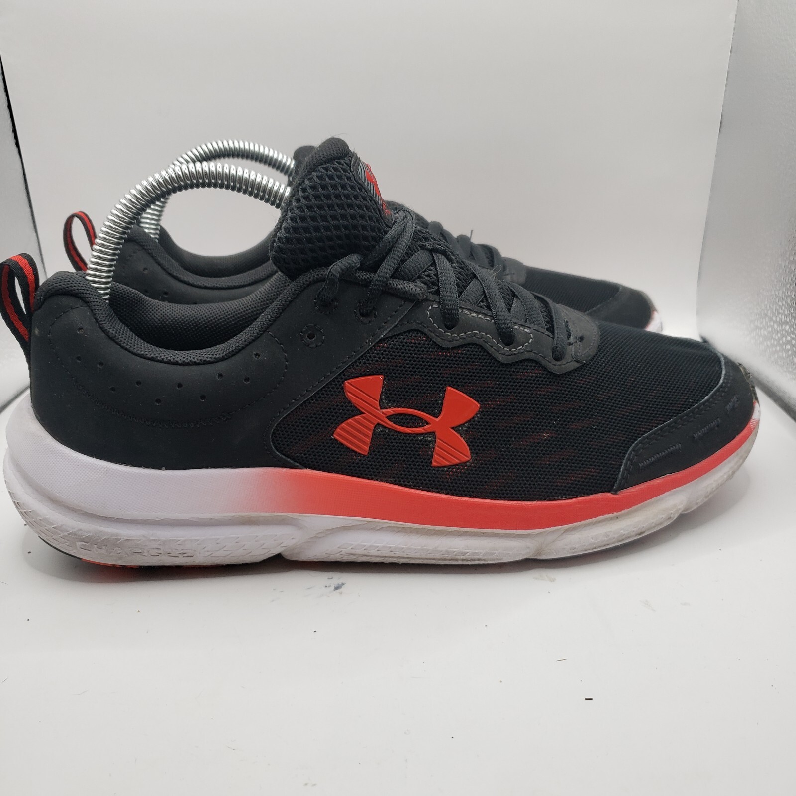 Under Armour Charged Assert 10 size 8 UA Black Red White Men Running Shoes